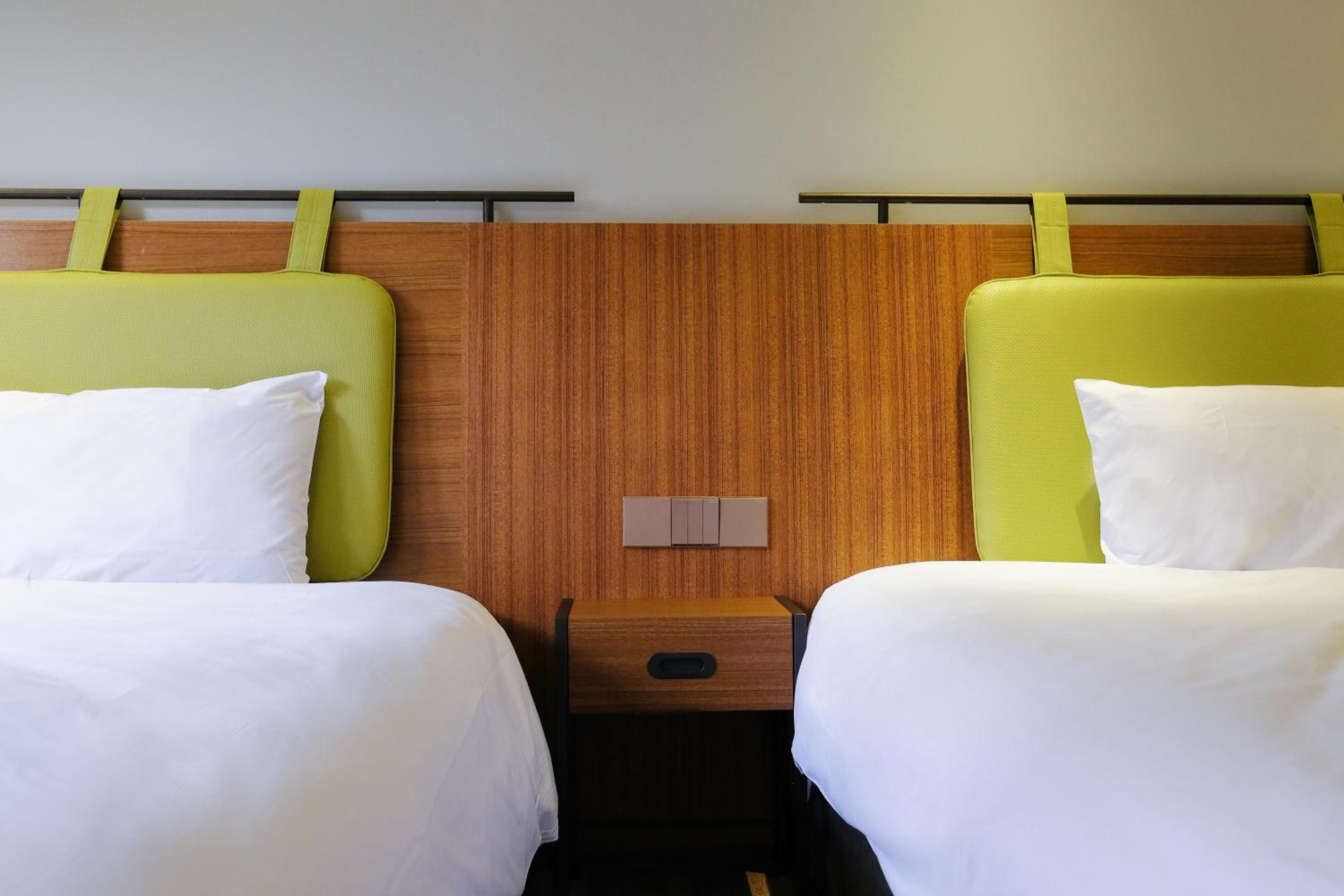 Superior Triple Room - University Building - Photo 2