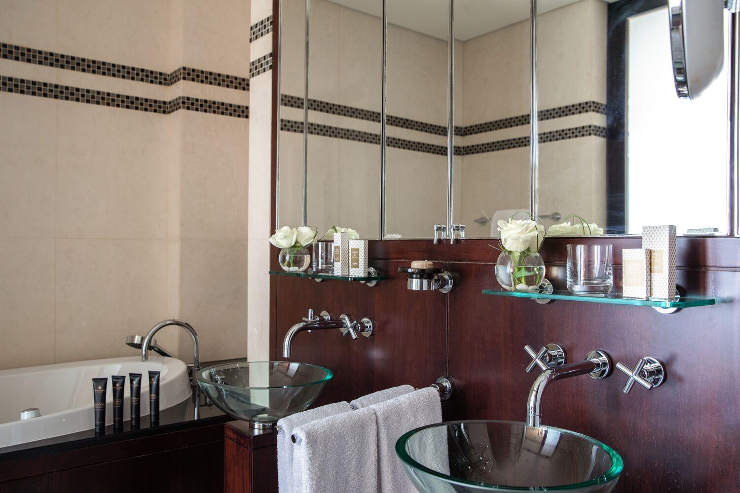 Presidential Suite with Panoramic Skyline Views, Airport Transfers, Direct Connectivity to Museum of The Future, Complimentary Breakfast, Signature Afternoon Tea, Evening Sundowners, Soft Refreshments and Canapes
