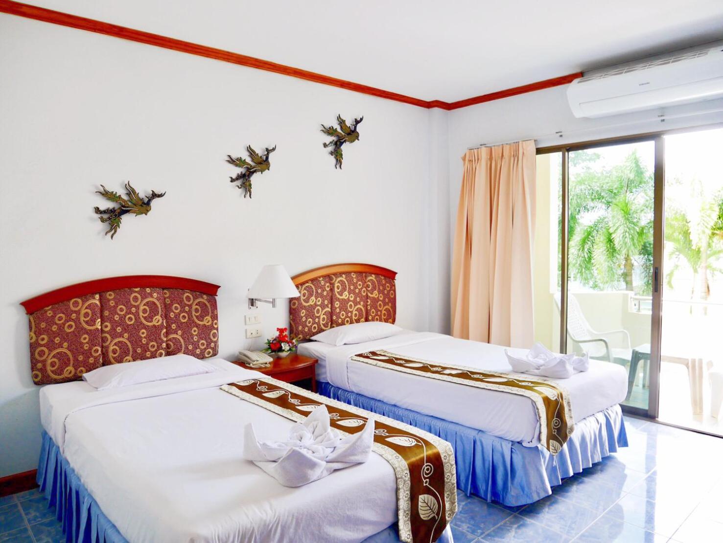 Deluxe Twin Room