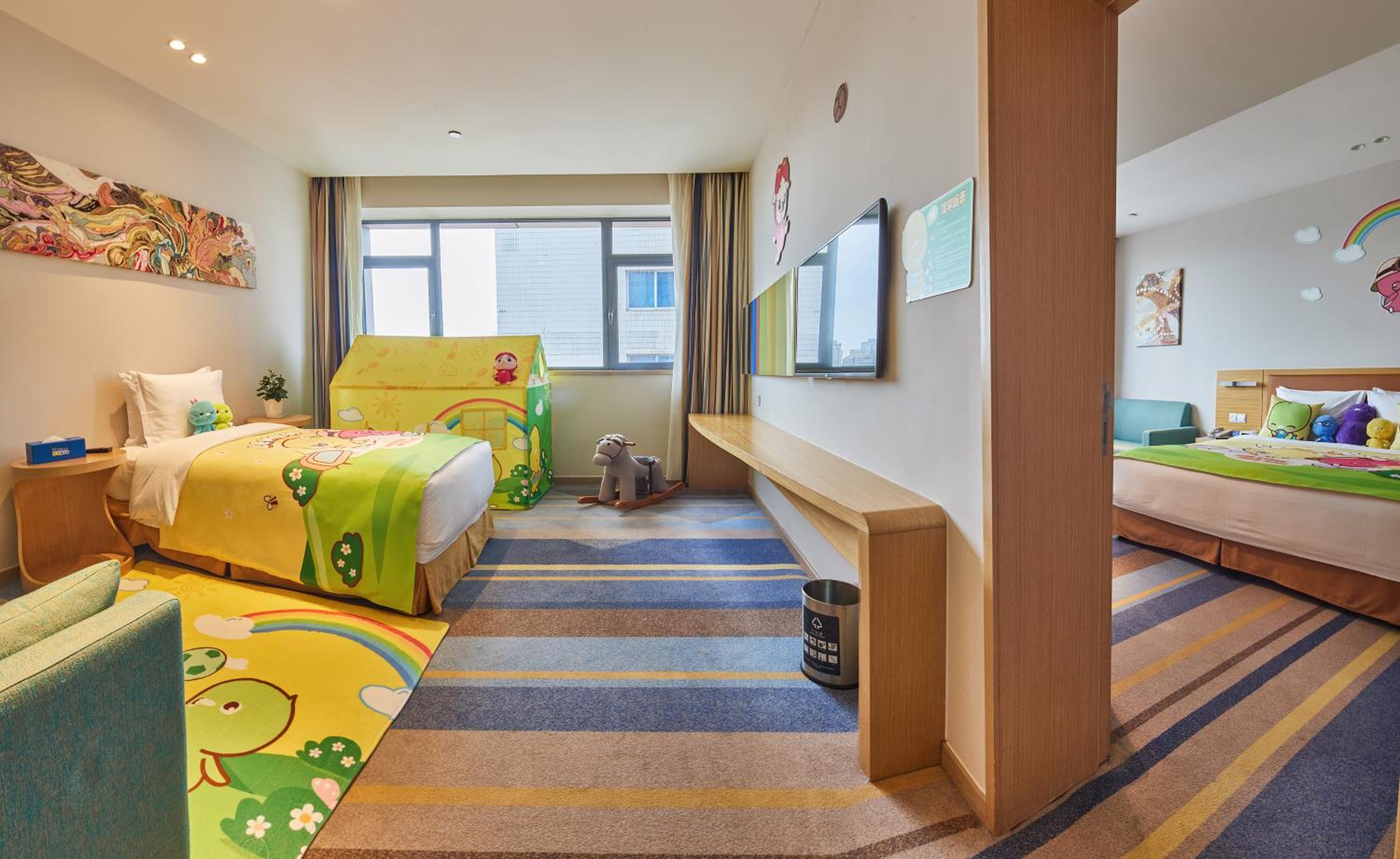 Two-Bedroom Suite photo 2