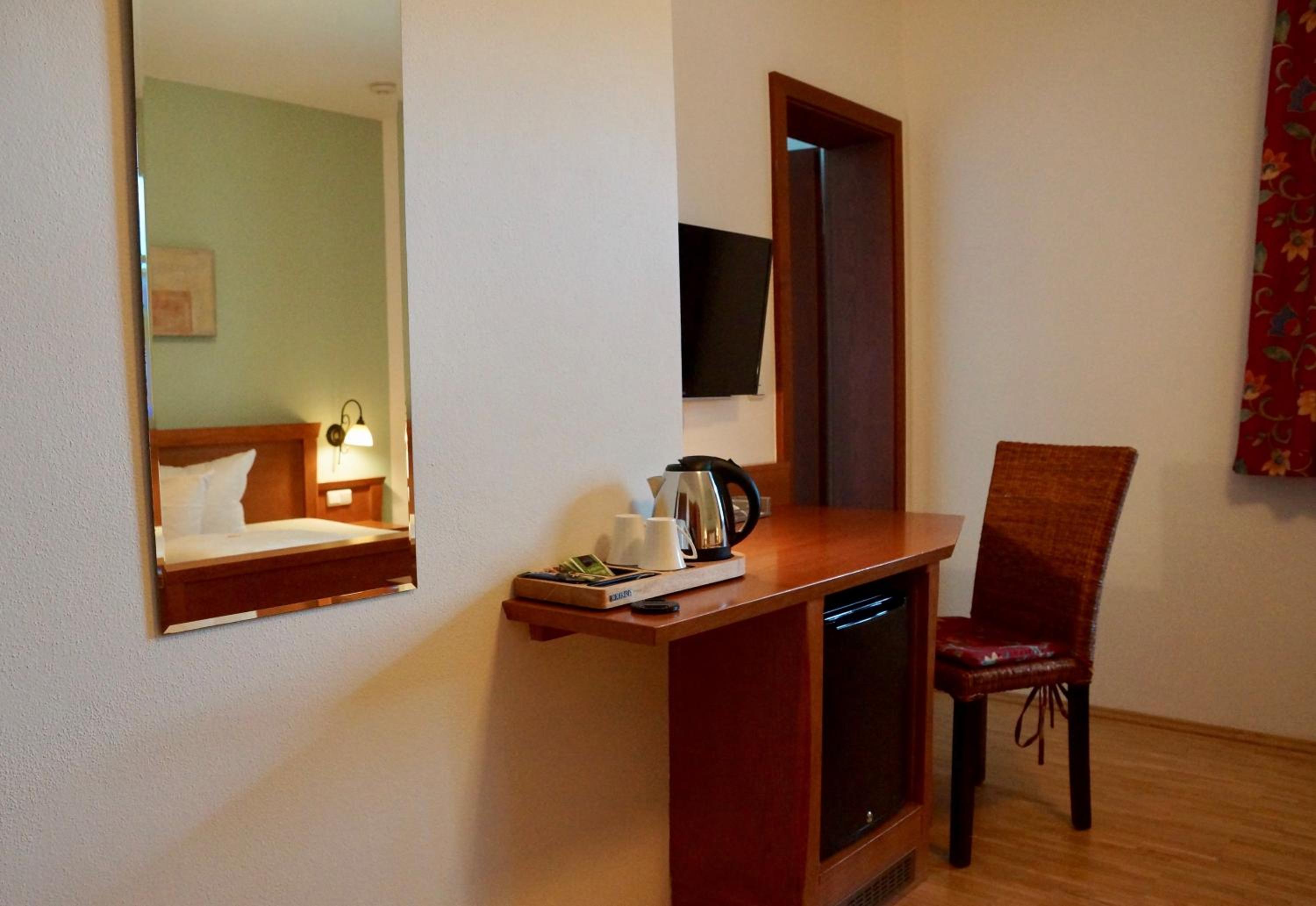 Double or Twin Room - Photo 1