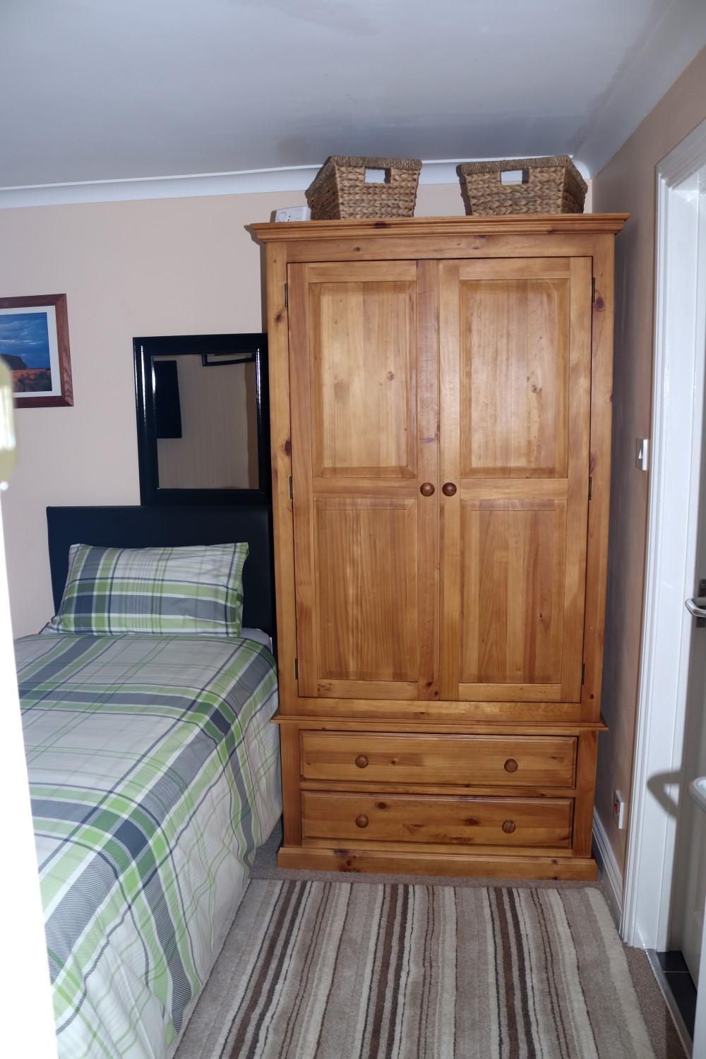Twin Room with Bathroom photo 3