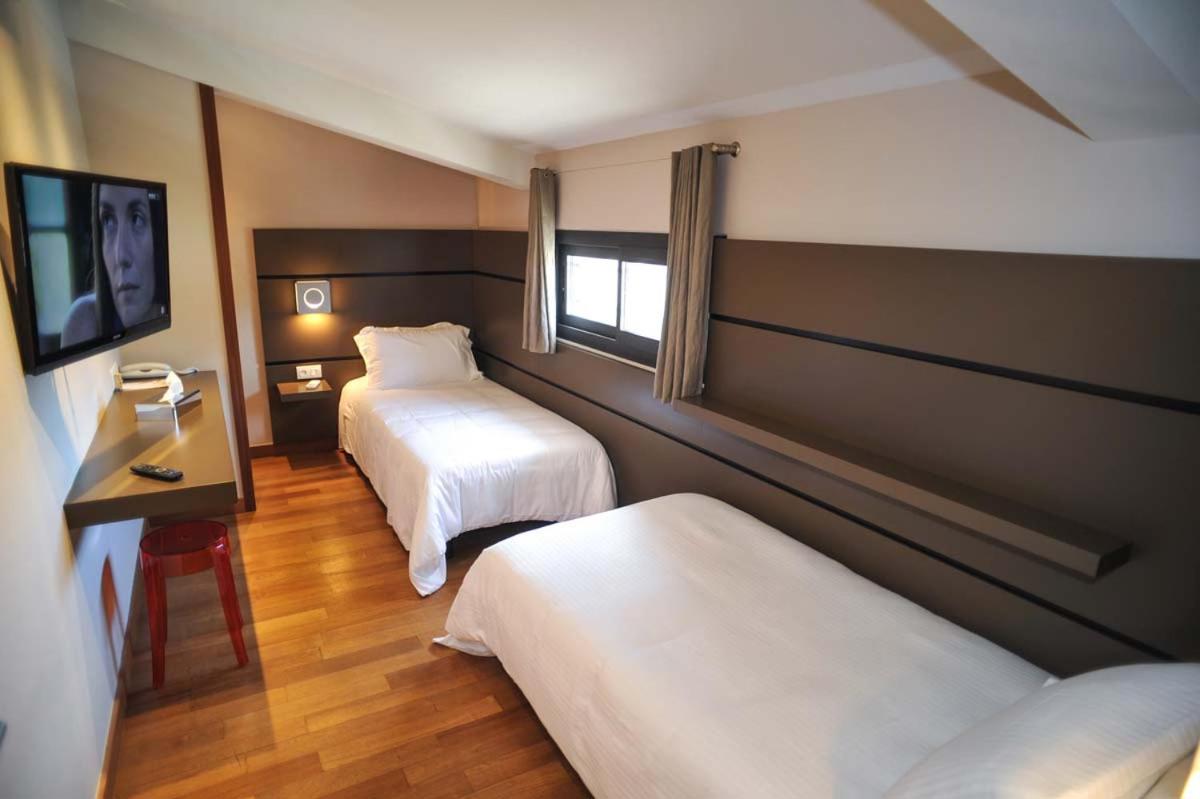 Twin Room Cabin - Photo 2