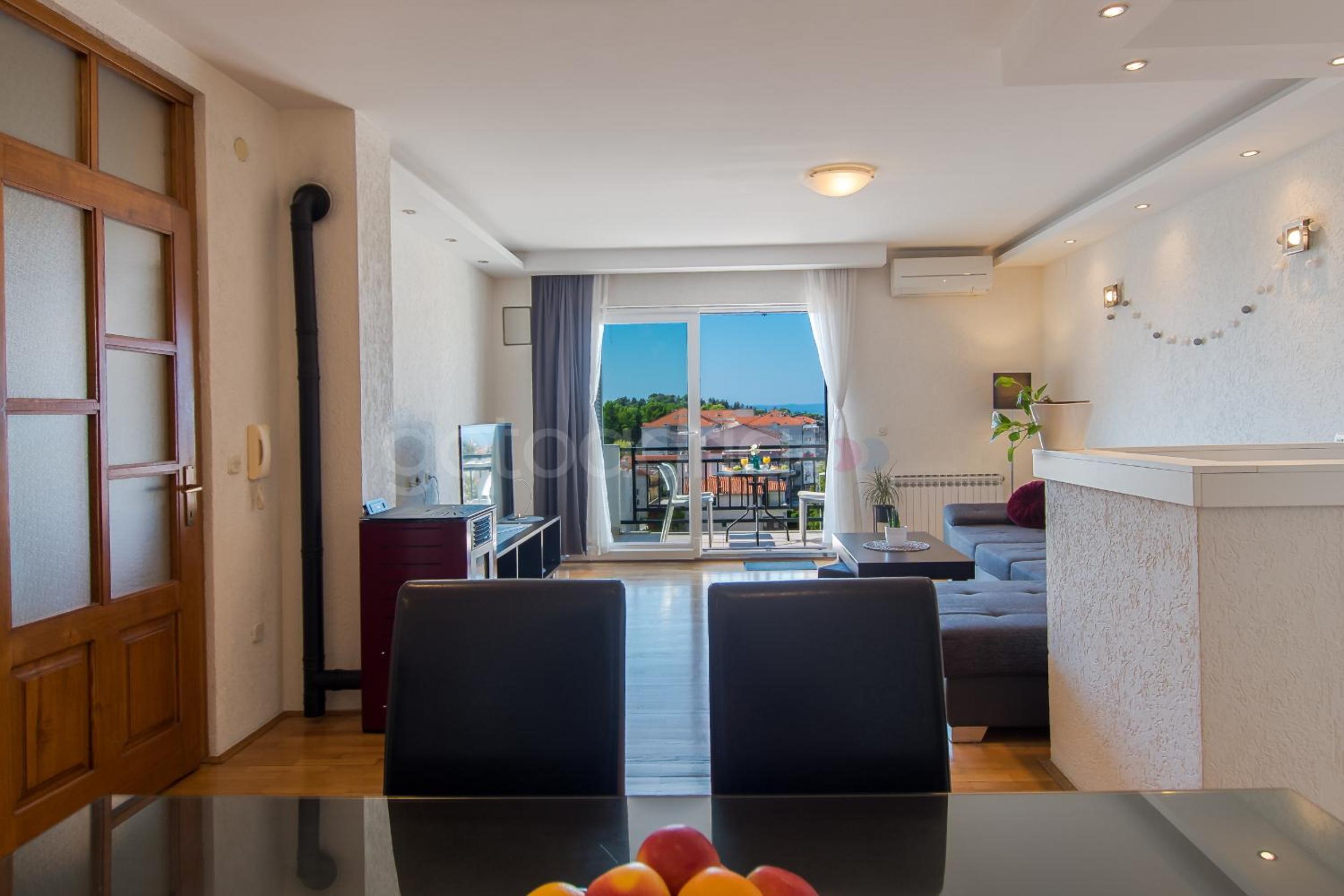 Apartment with Sea View