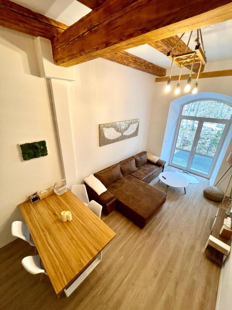 Three-Bedroom Premium Apartment with Balcony photo 3