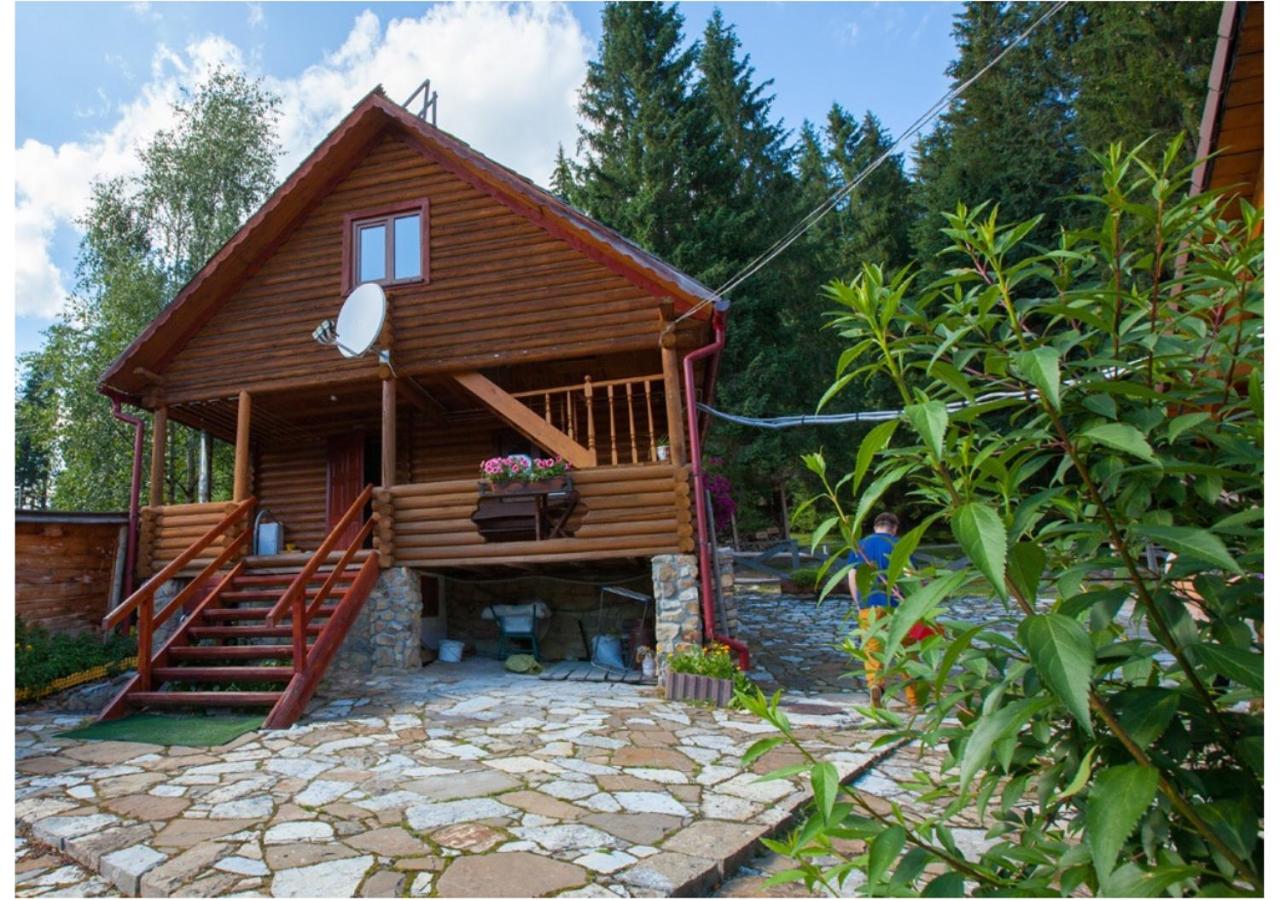 Three-Bedroom Chalet photo 1