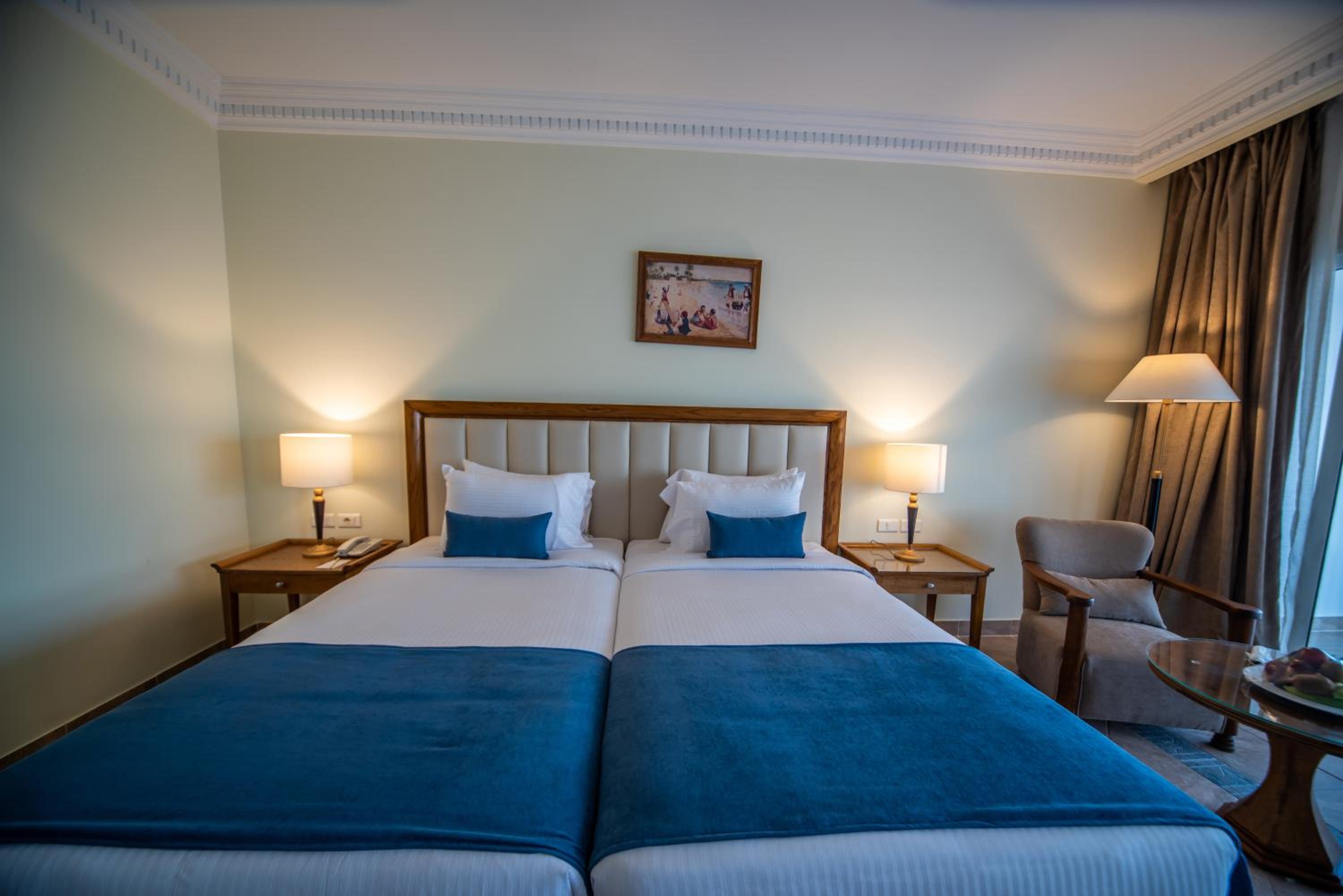 Standard Suite - Photo 3