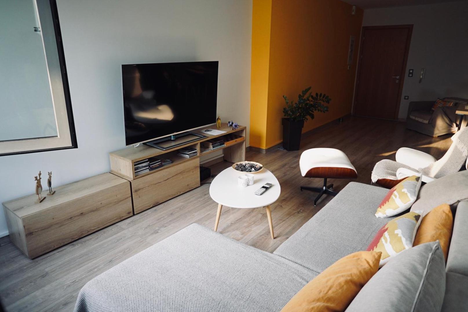 One-Bedroom Apartment - Photo 9