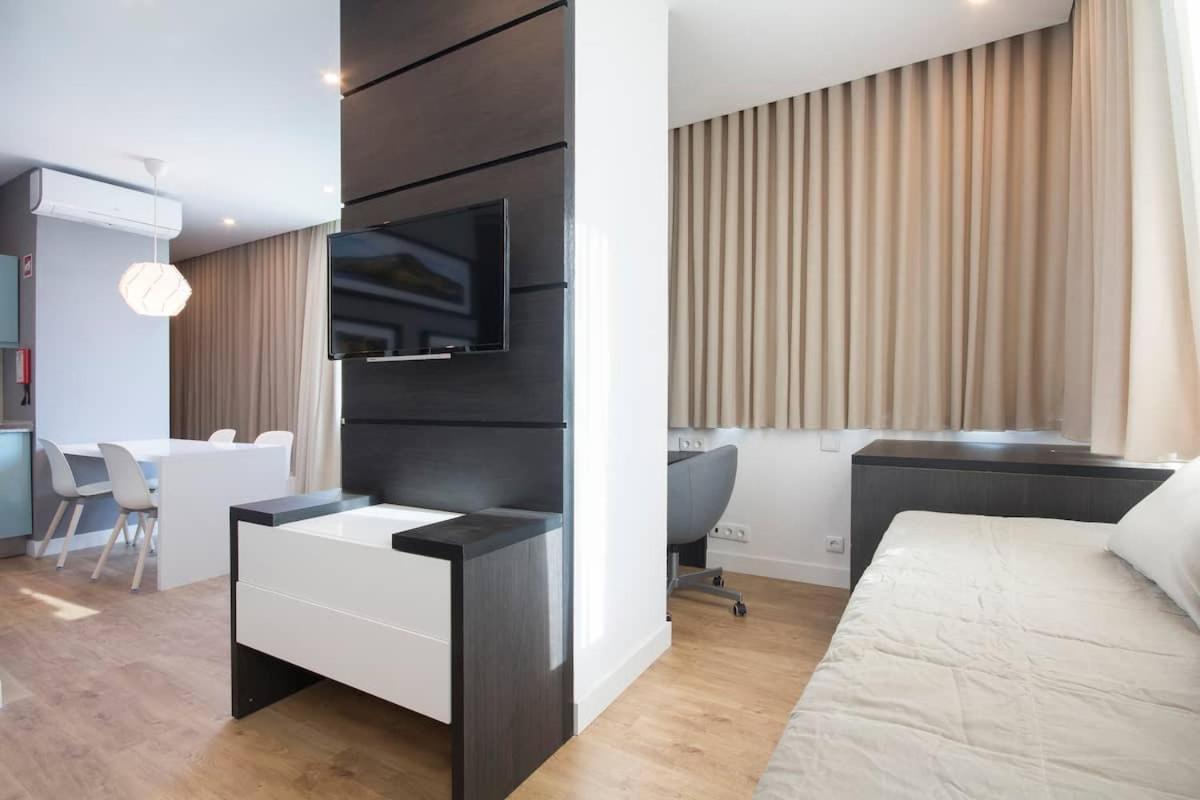 One-Bedroom Apartment - Photo 7