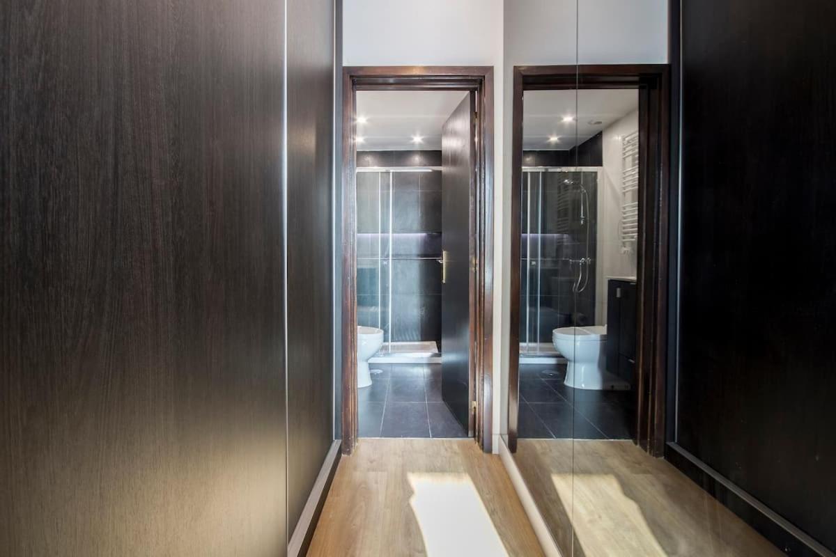 One-Bedroom Apartment - Photo 4