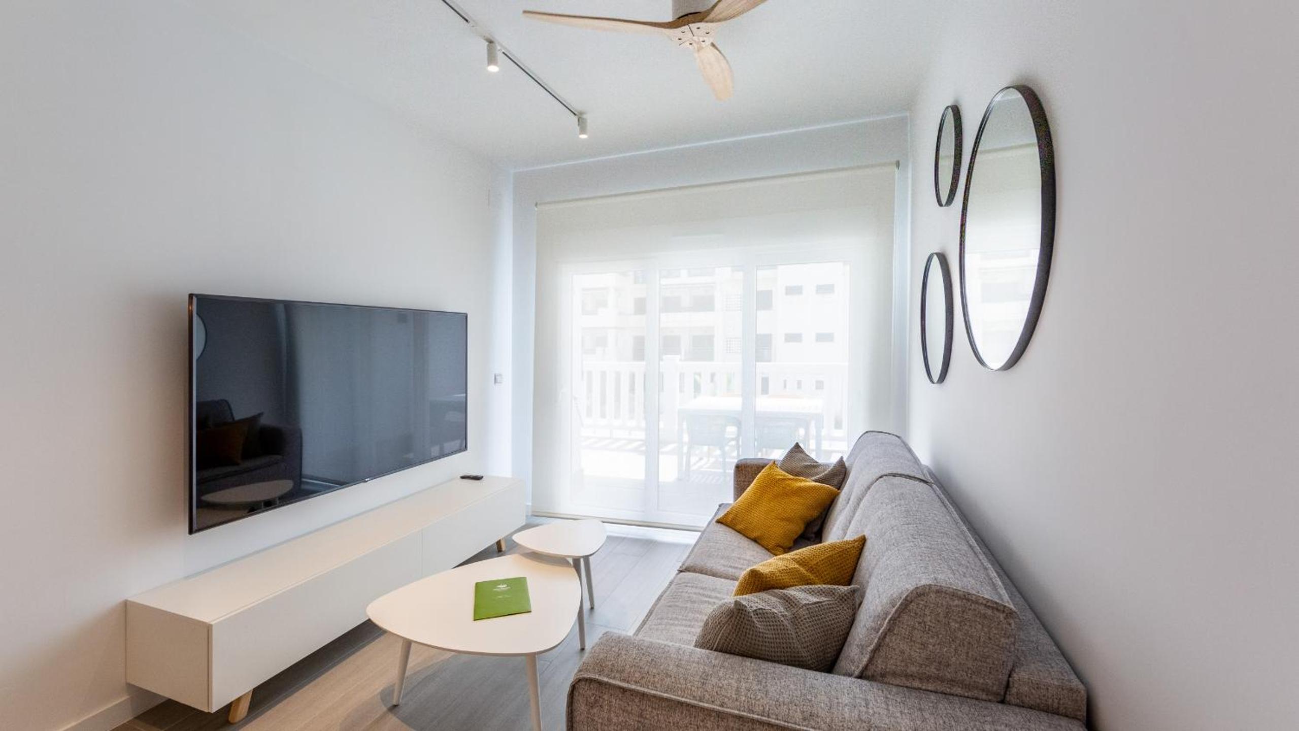 Luxury Apartment with pool view - Photo 1