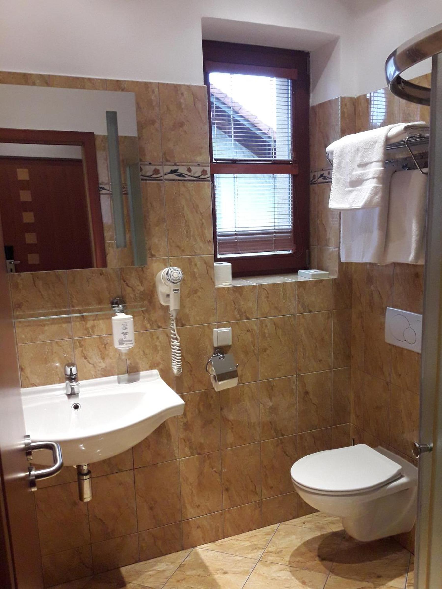 Standard Twin Room photo 2