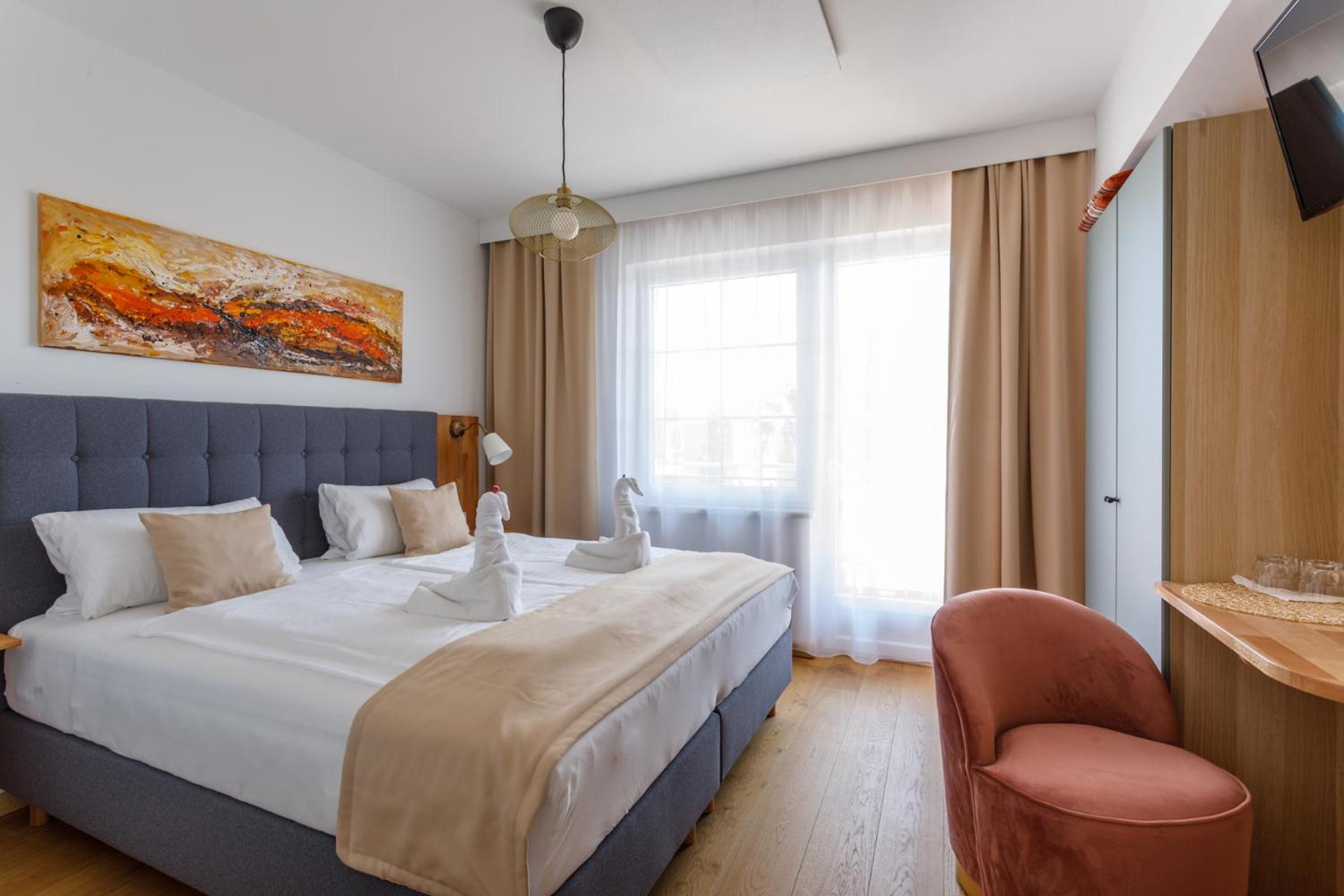 Double room with balcony and lake side16 - Photo 10