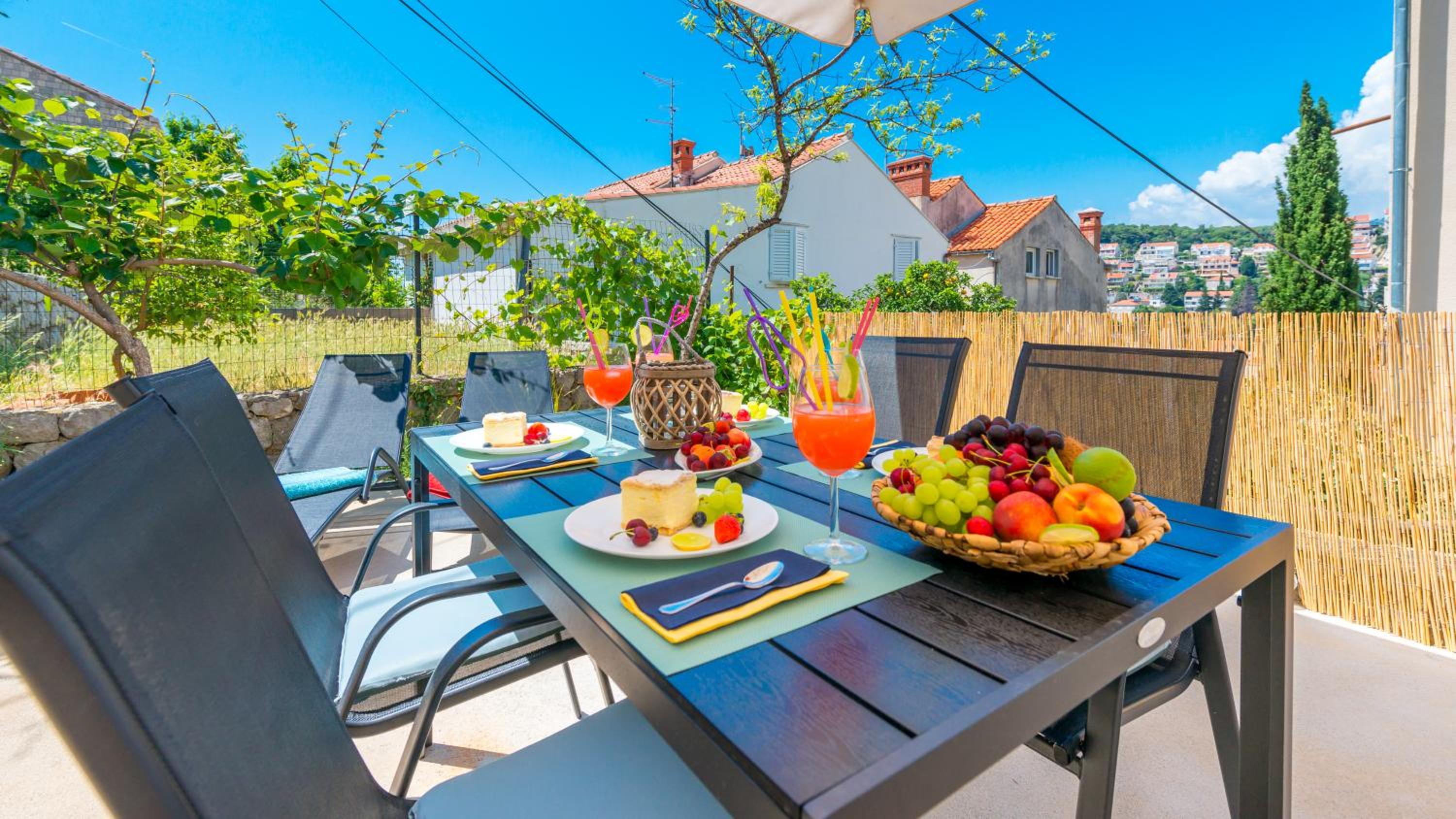 Apartment with Terrace