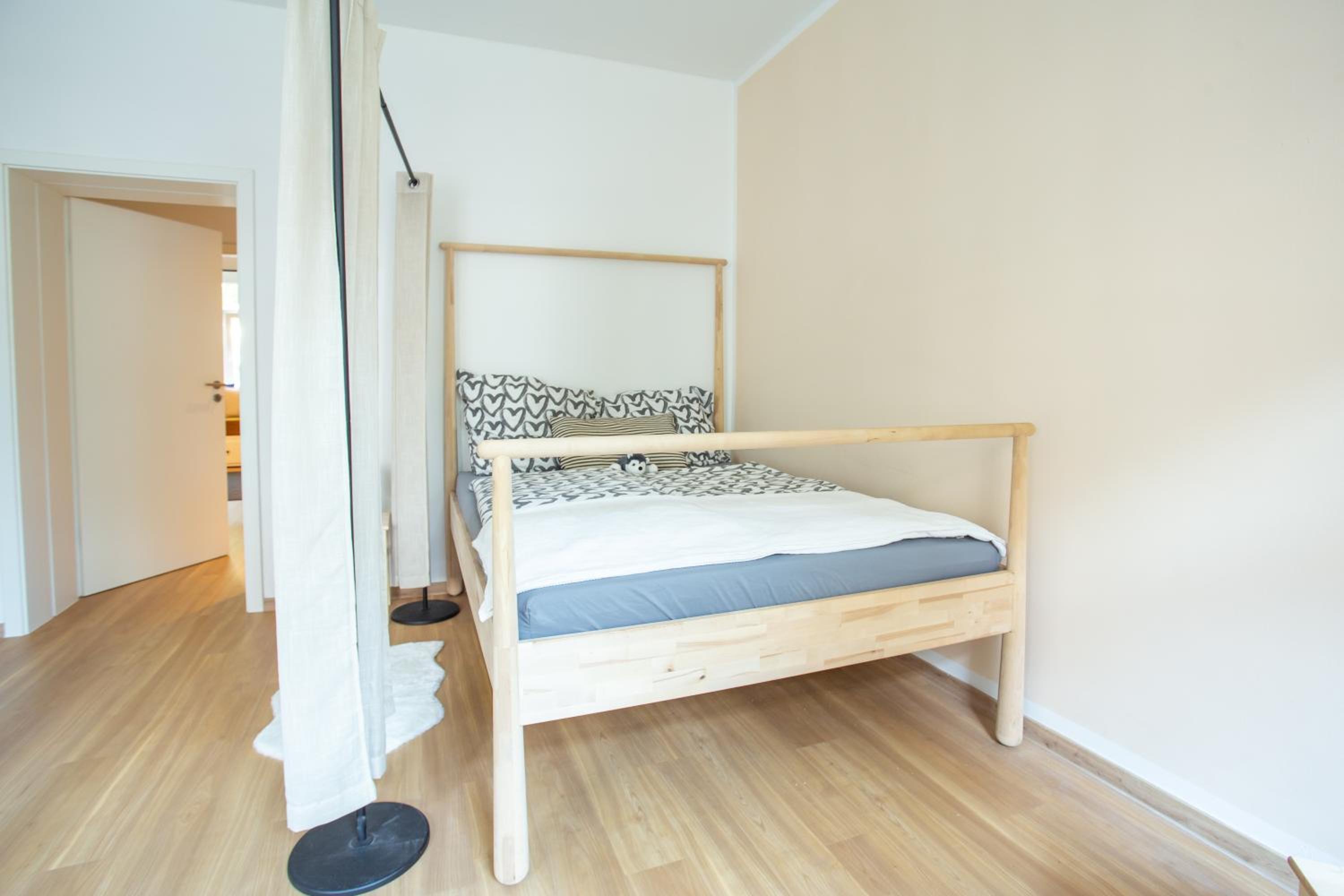 One-Bedroom Apartment photo 2