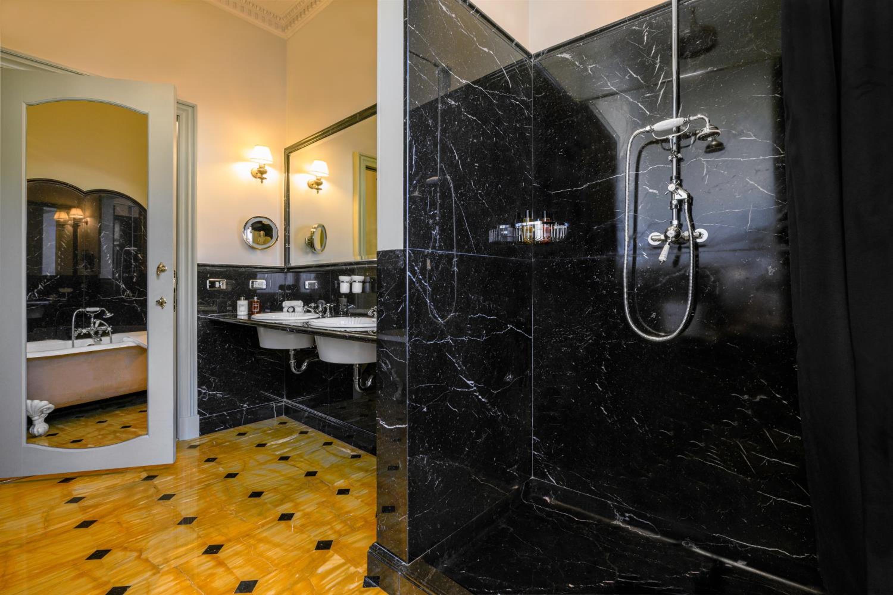 Prestige Deluxe Room Degli Artisti