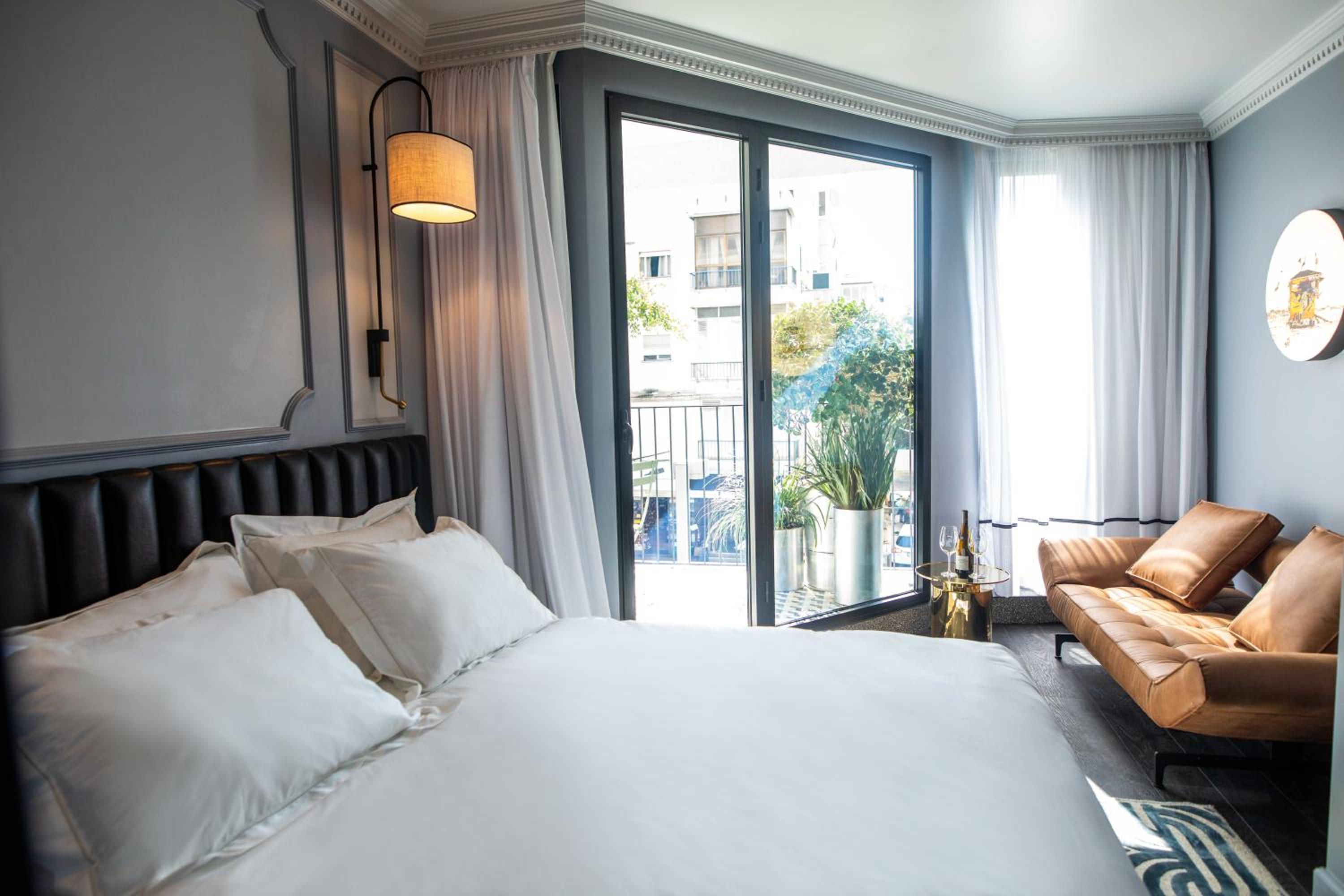 Superior King Room - Photo 1