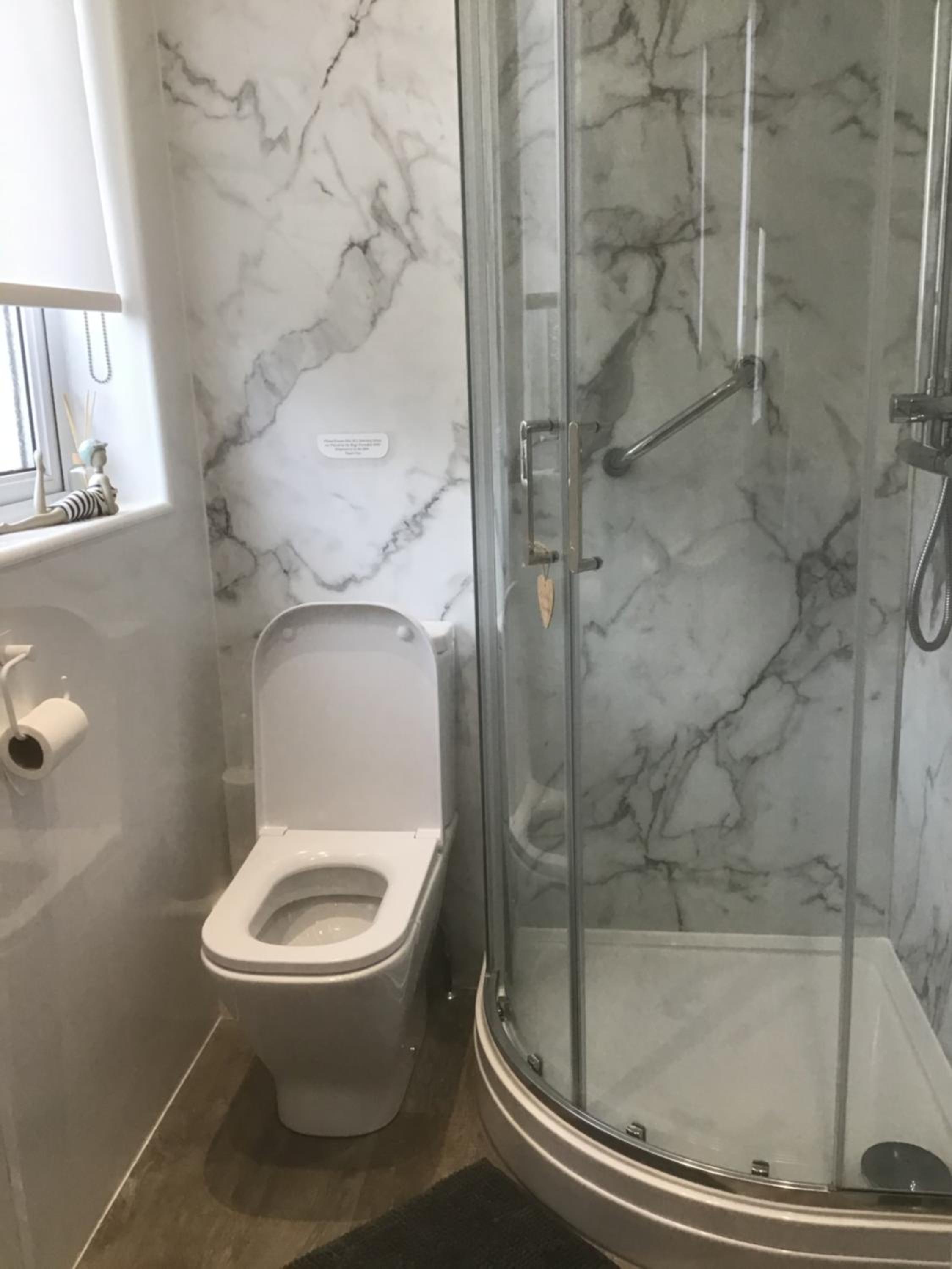 Double Room with Private Bathroom - Photo 5
