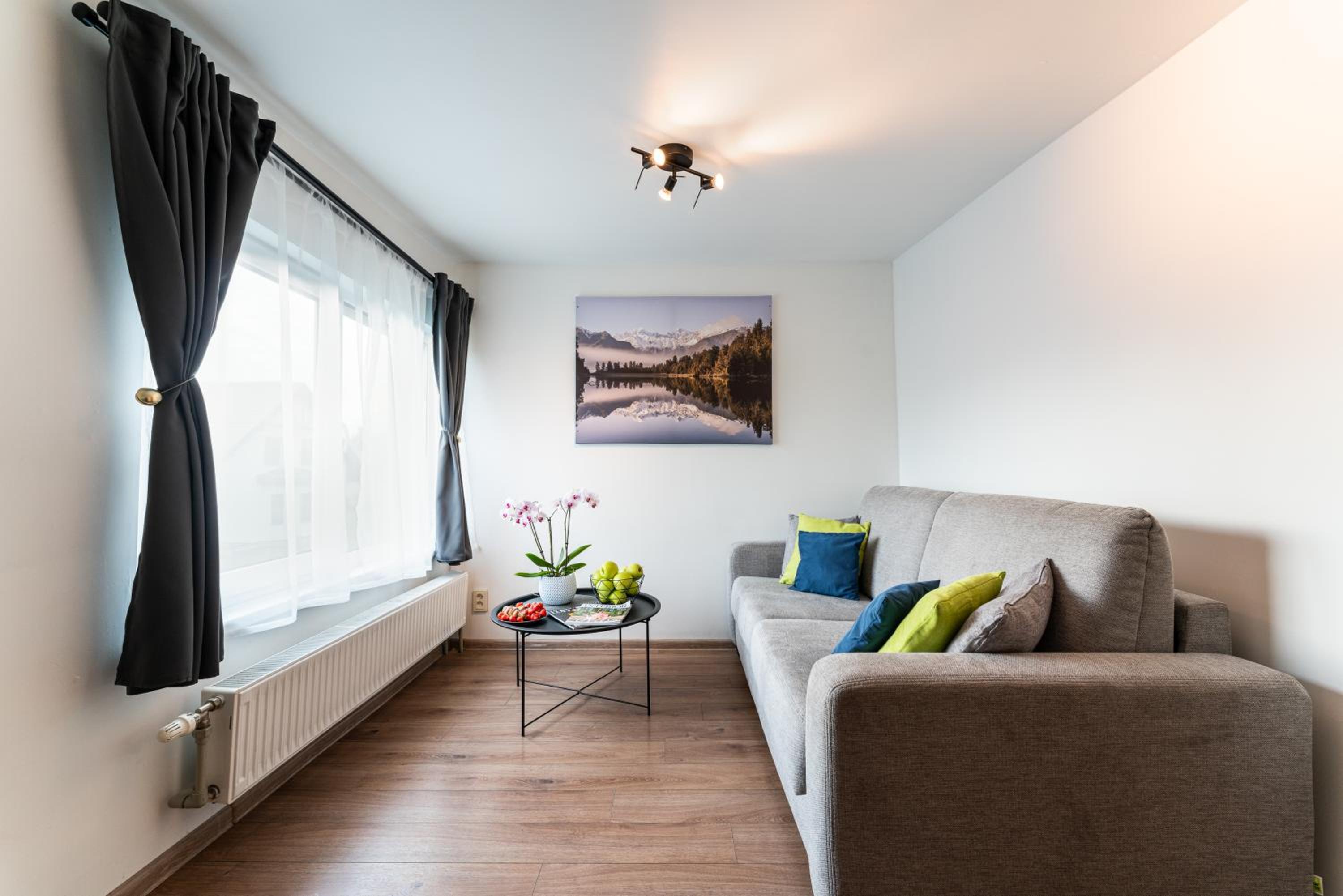 Apartment with Terrace - Photo 21