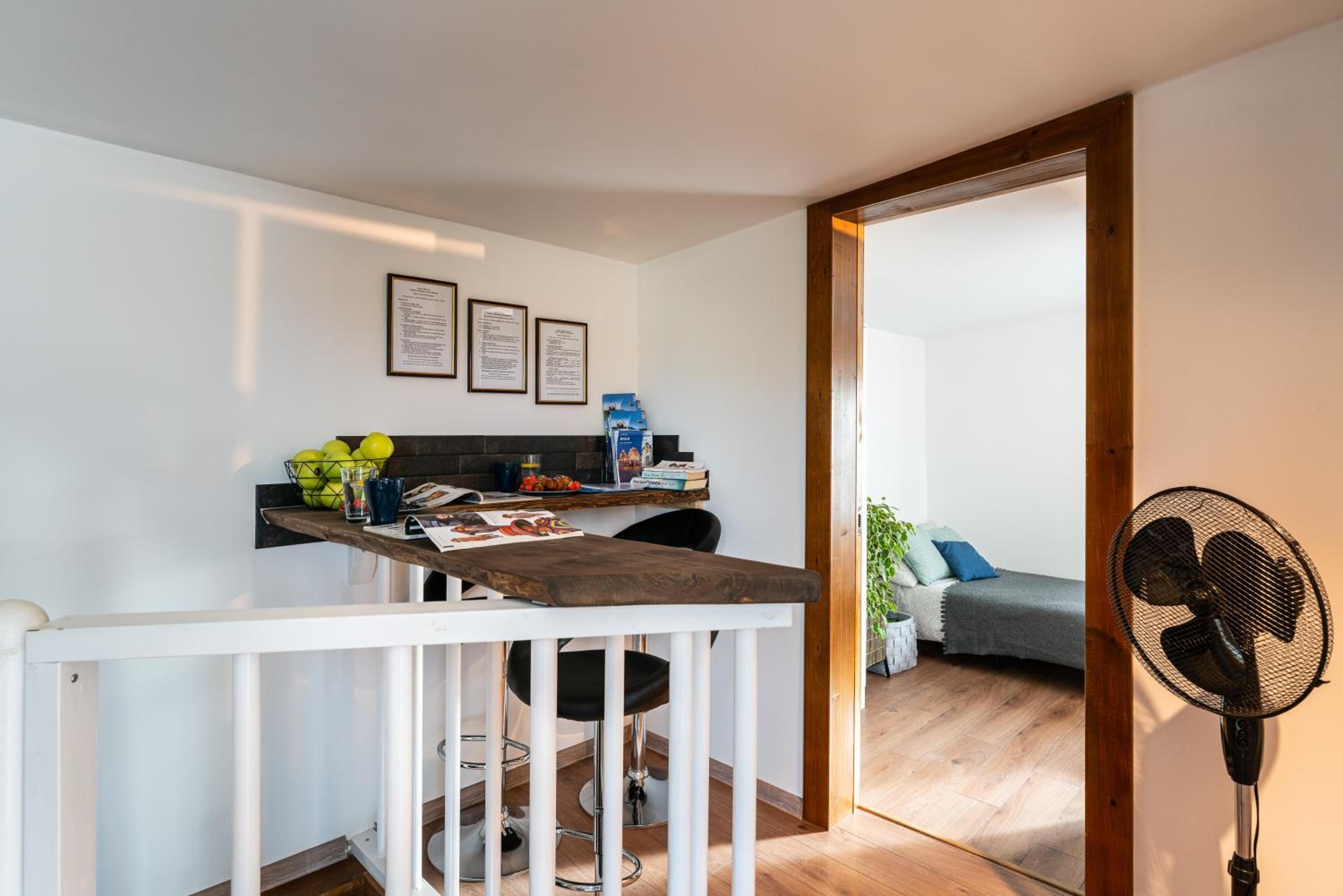 Apartment with Terrace - Photo 26