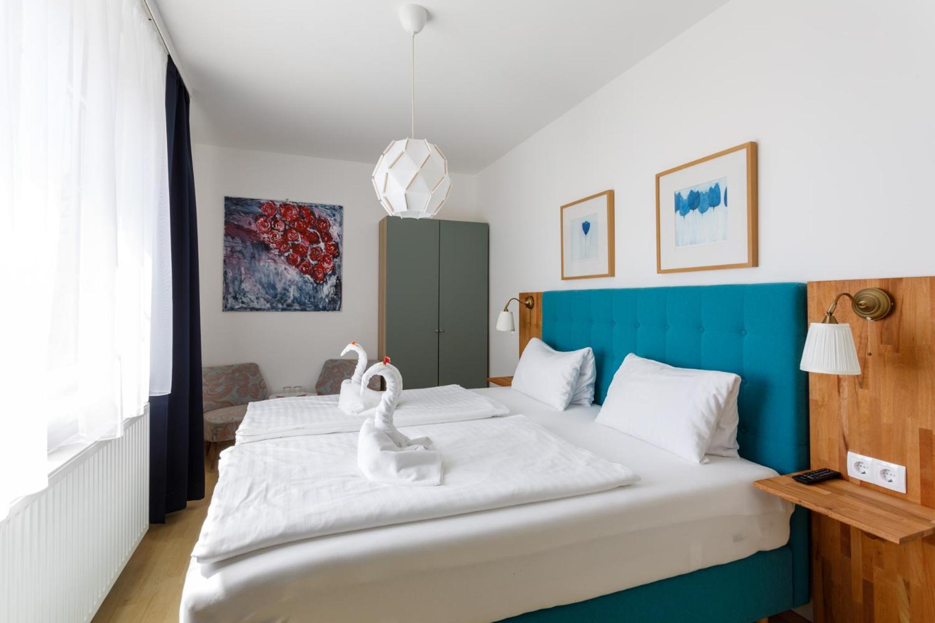 Small Double Room - Photo 1