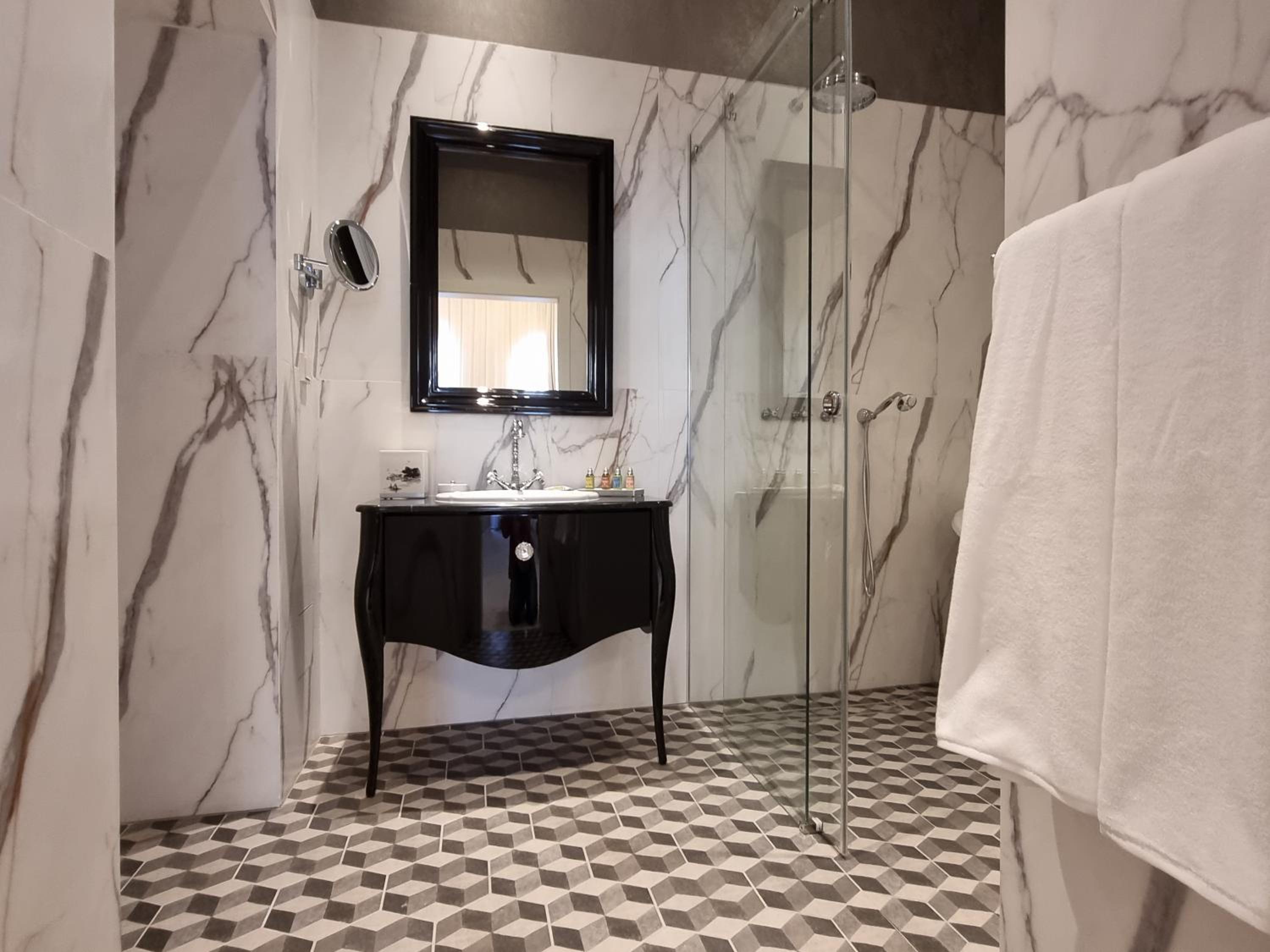 Superior Double Room - Photo 4