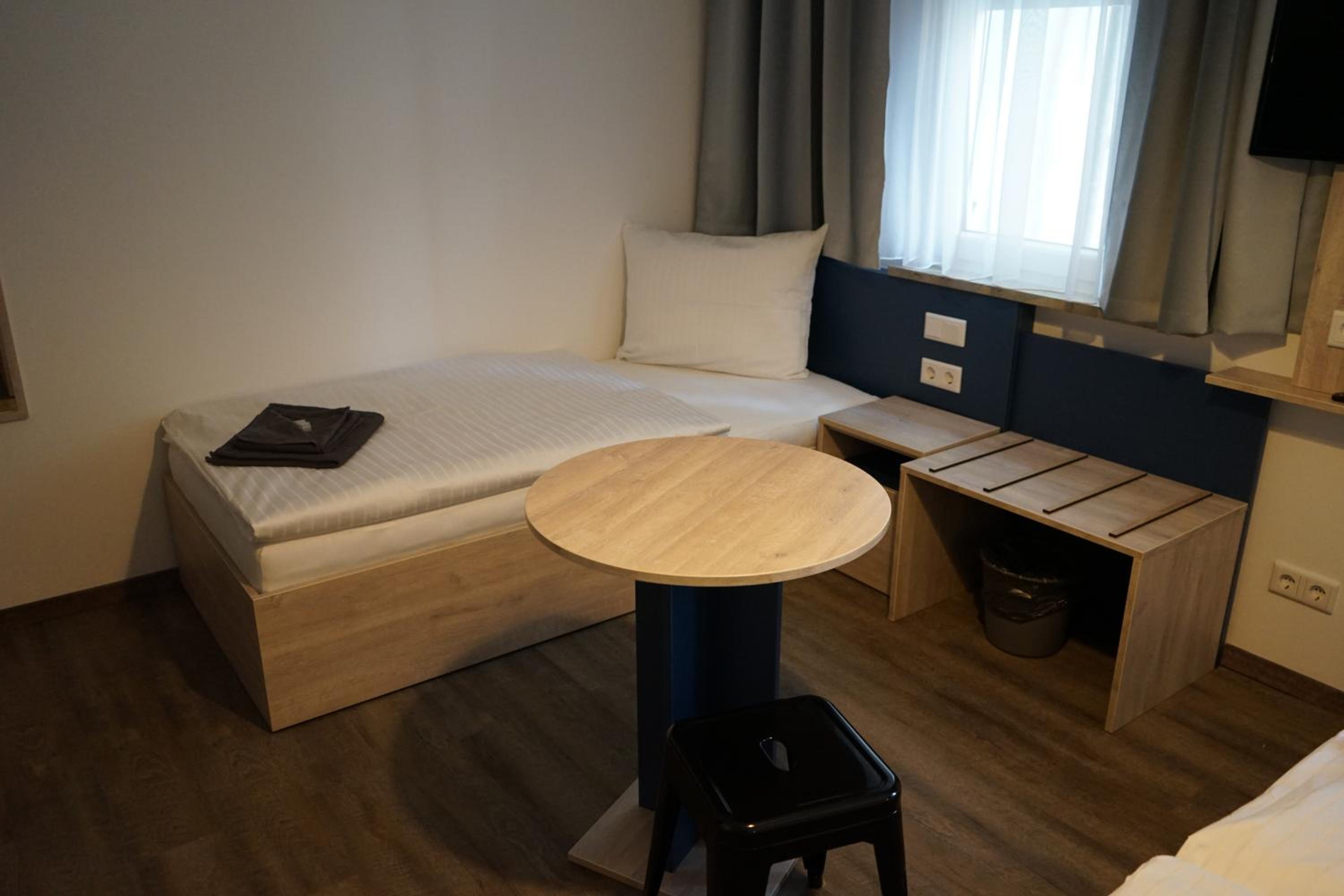 Triple Room - Photo 9