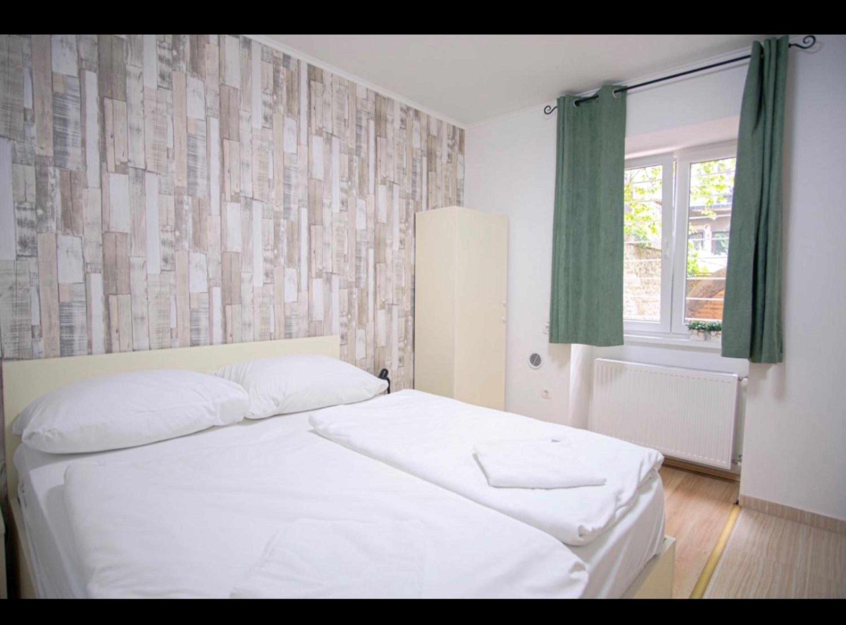 Double Room - Photo 44