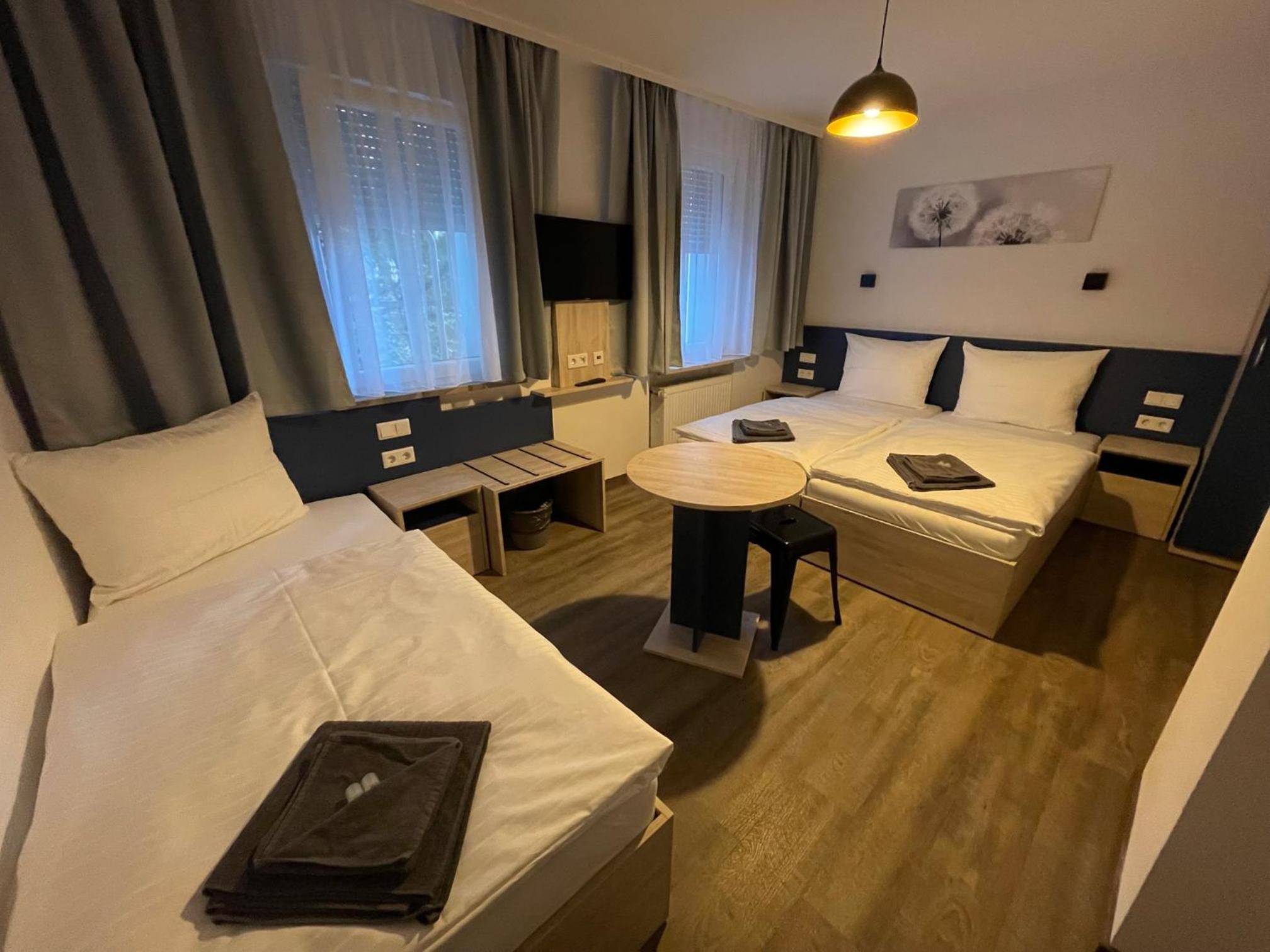 Triple Room - Photo 7