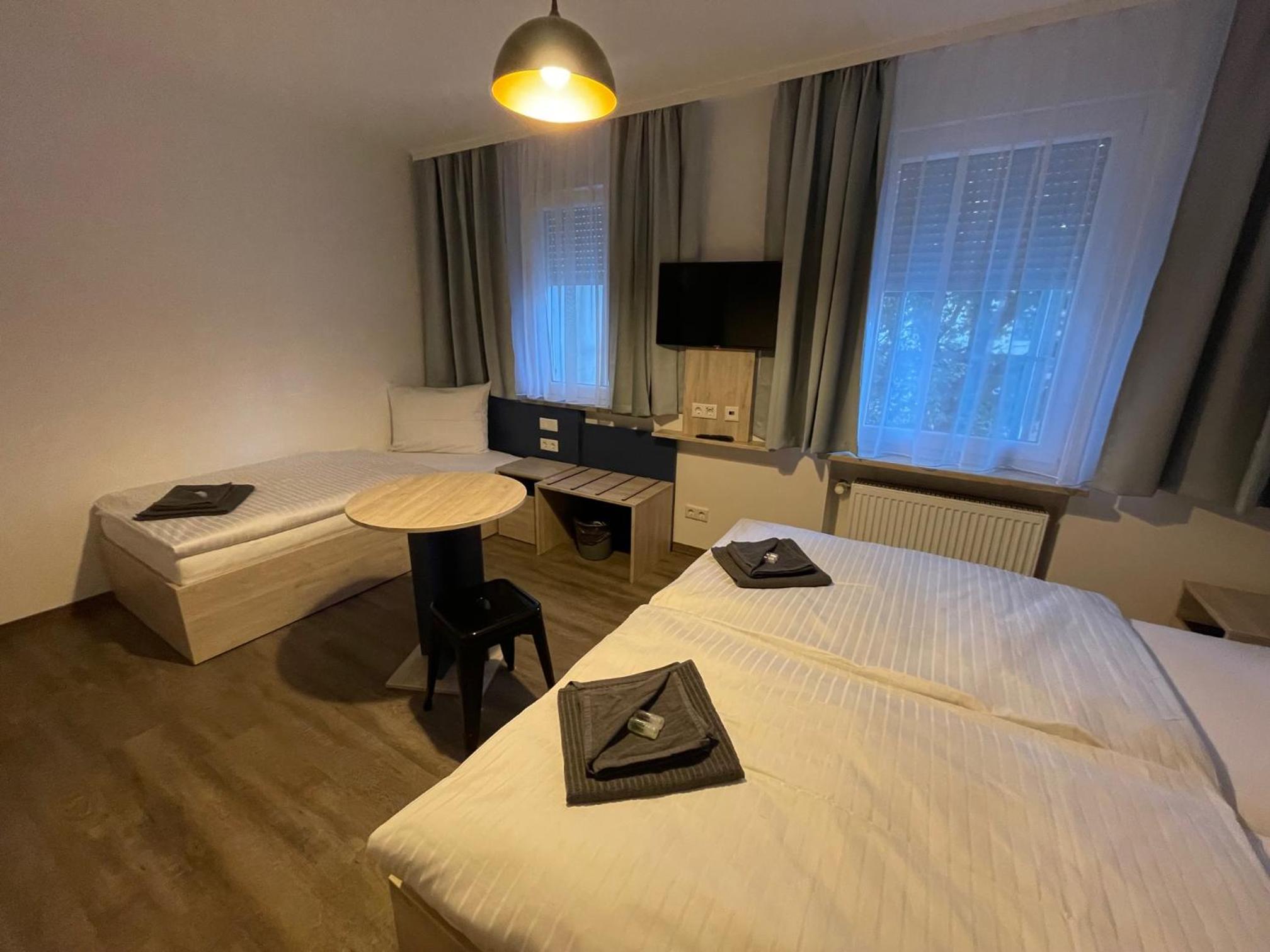 Triple Room - Photo 8