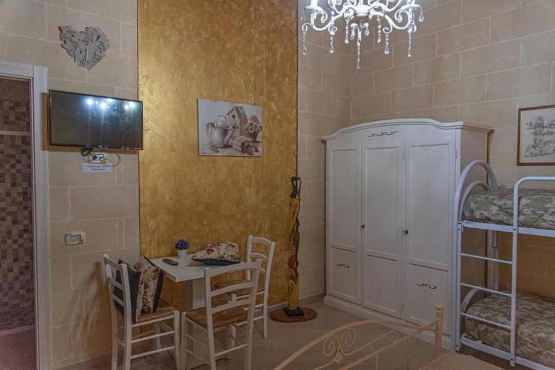 Triple Room with Bathroom photo 1
