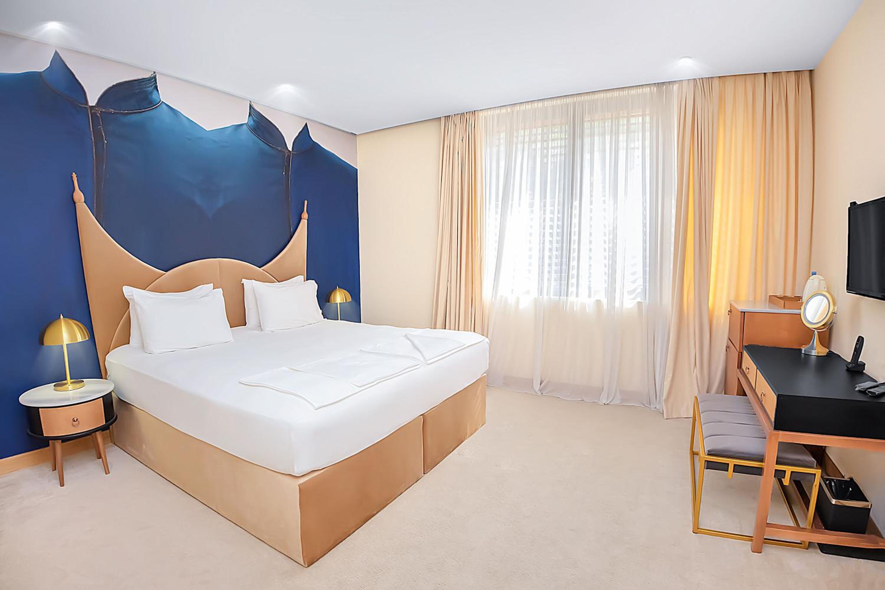 Superior Double or Twin Room photo 3