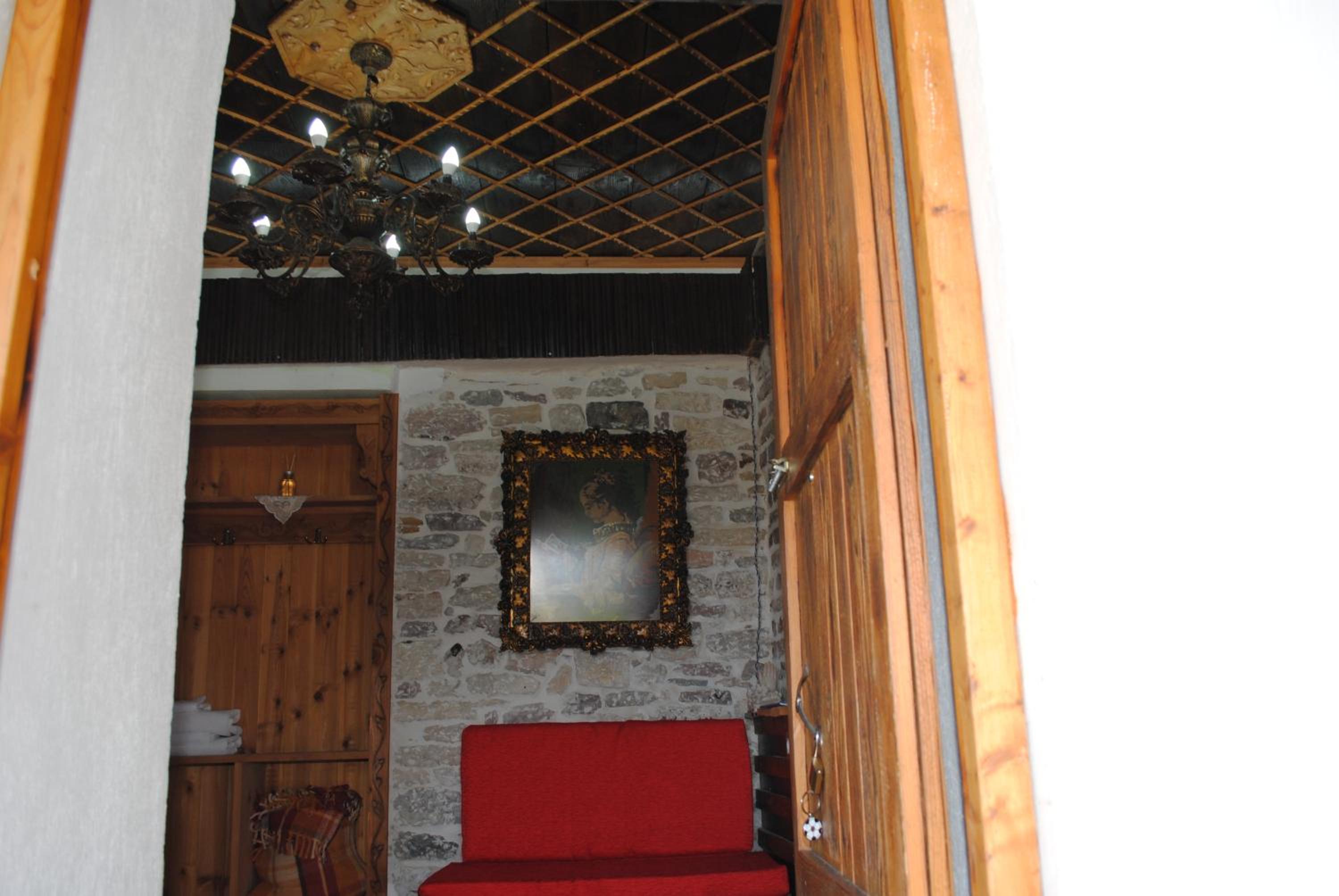 Deluxe Double Room with Shower photo 1