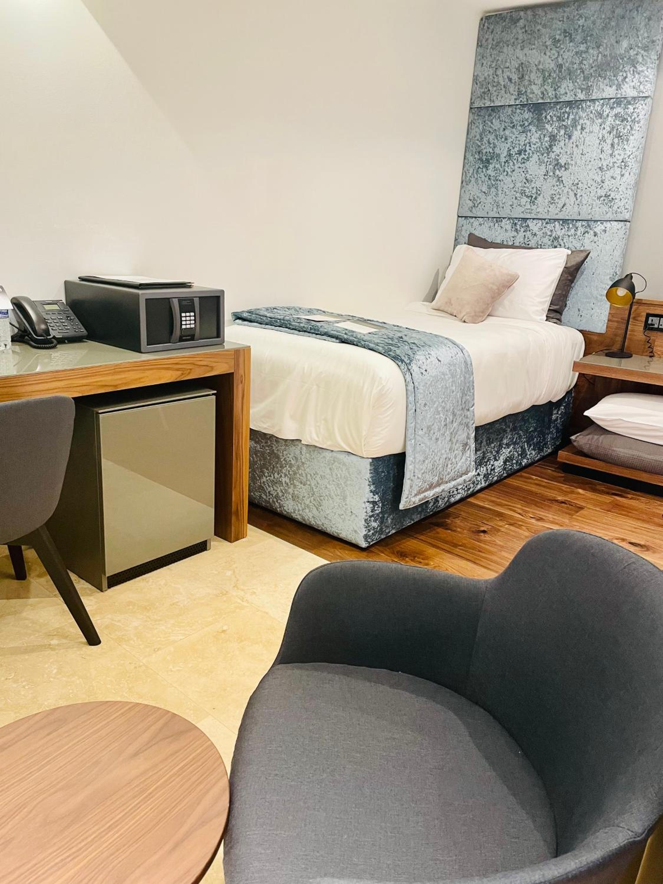 Single Room photo 1