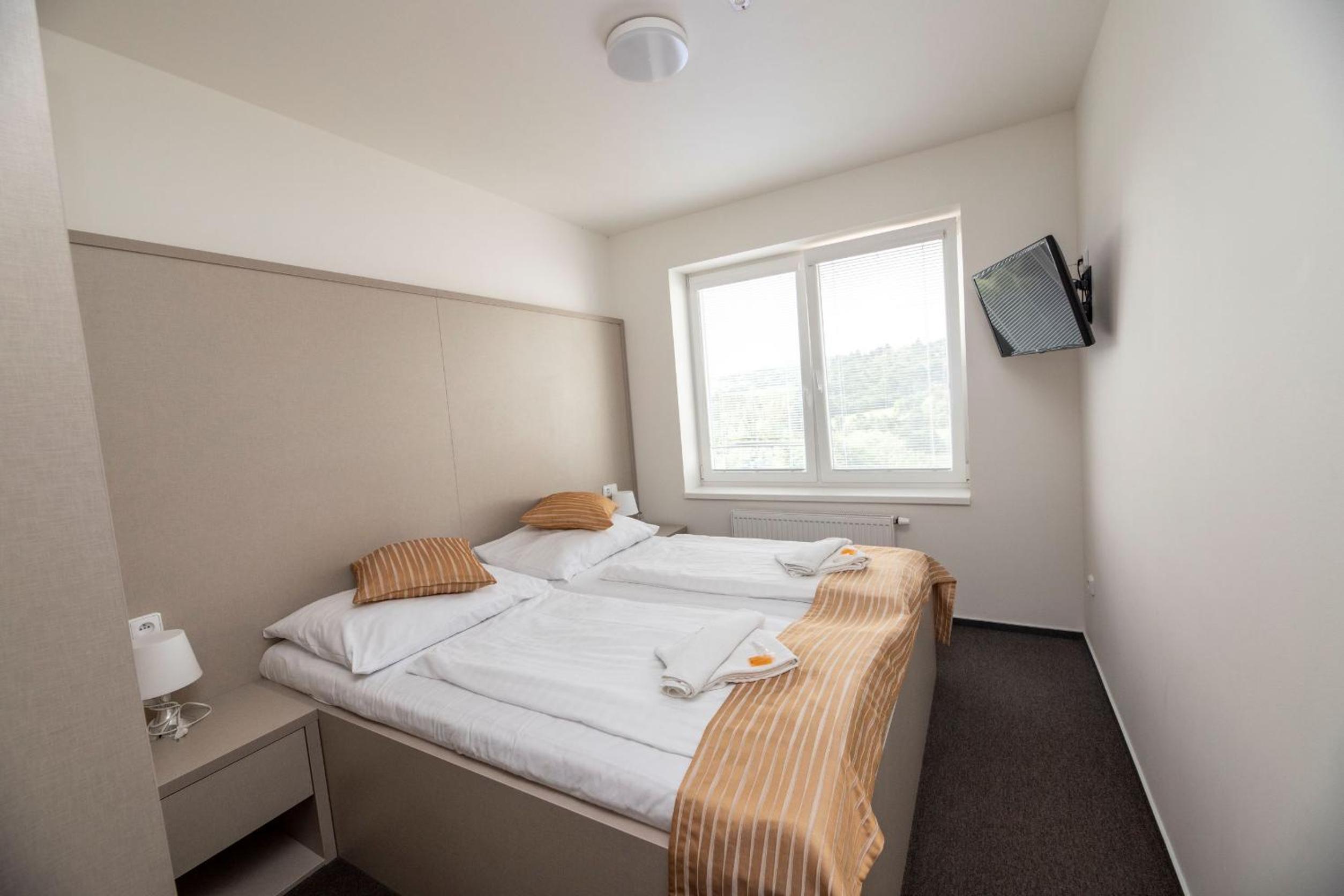 Double Room - Photo 3