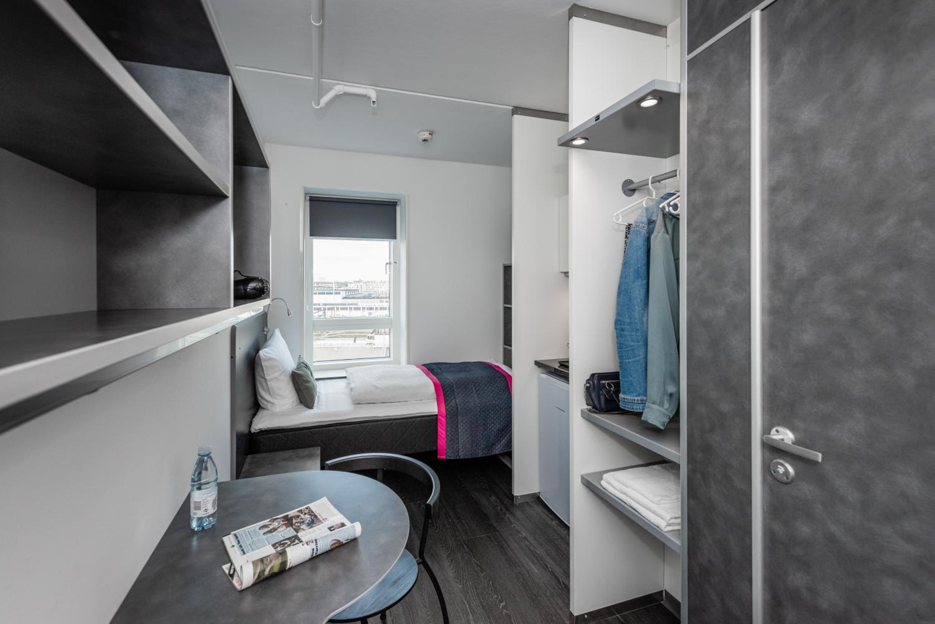 Studio Apartment (1 Adult)