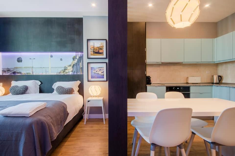 One-Bedroom Apartment - Photo 1