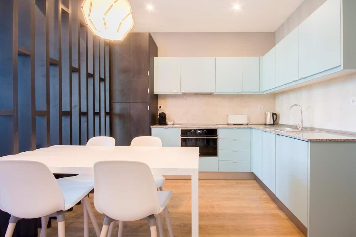 One-Bedroom Apartment - Photo 11