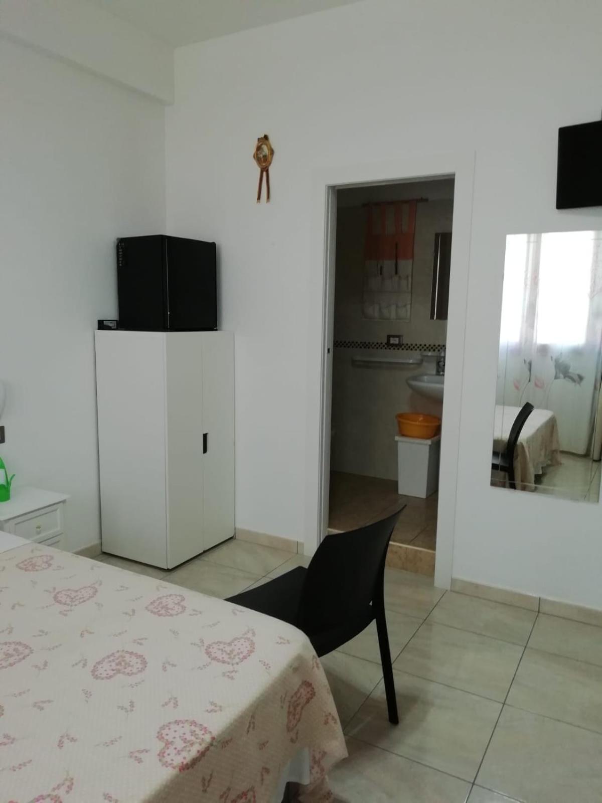 Deluxe Quadruple Room - Photo 2