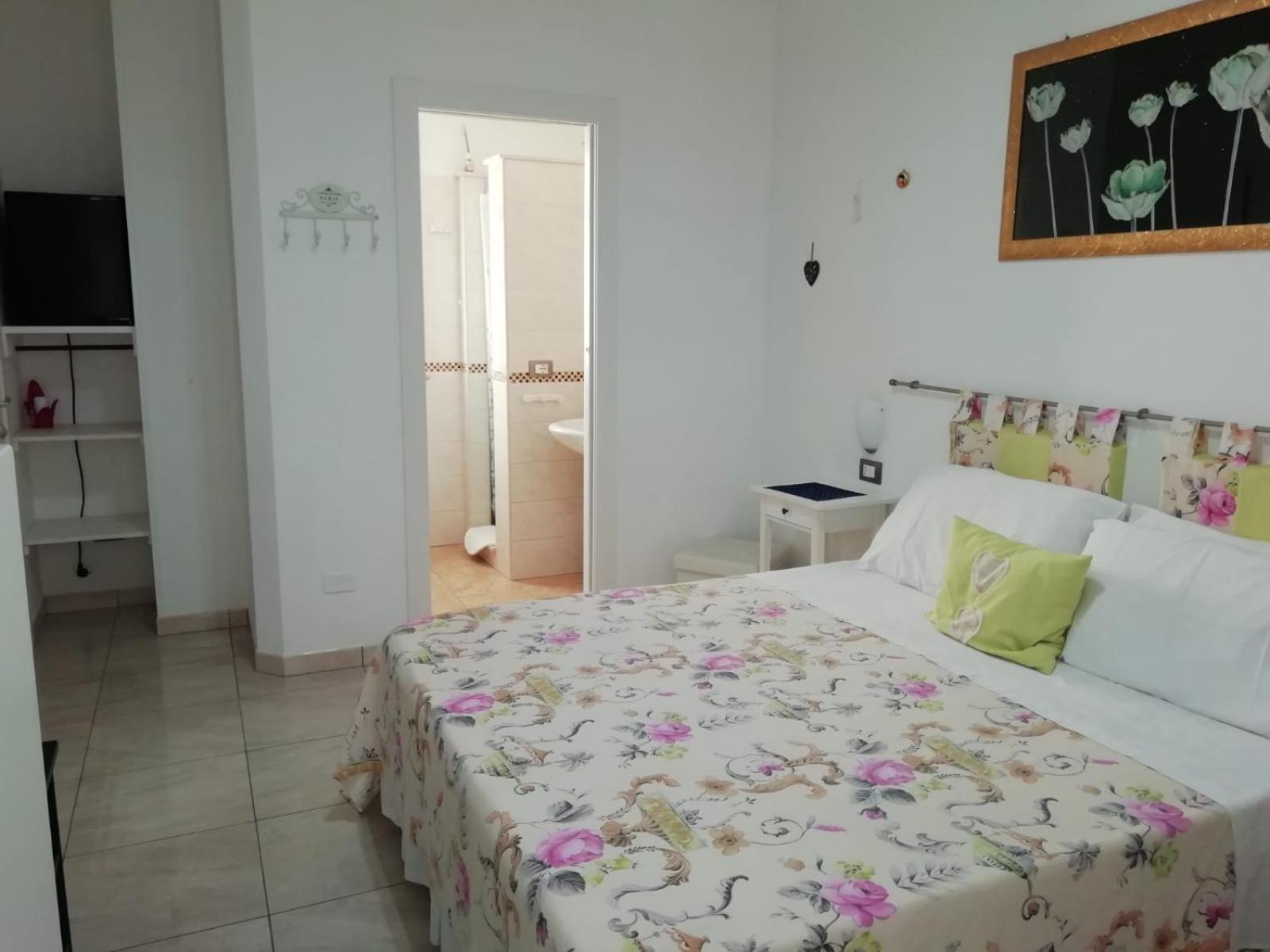 Deluxe Room - Photo 3