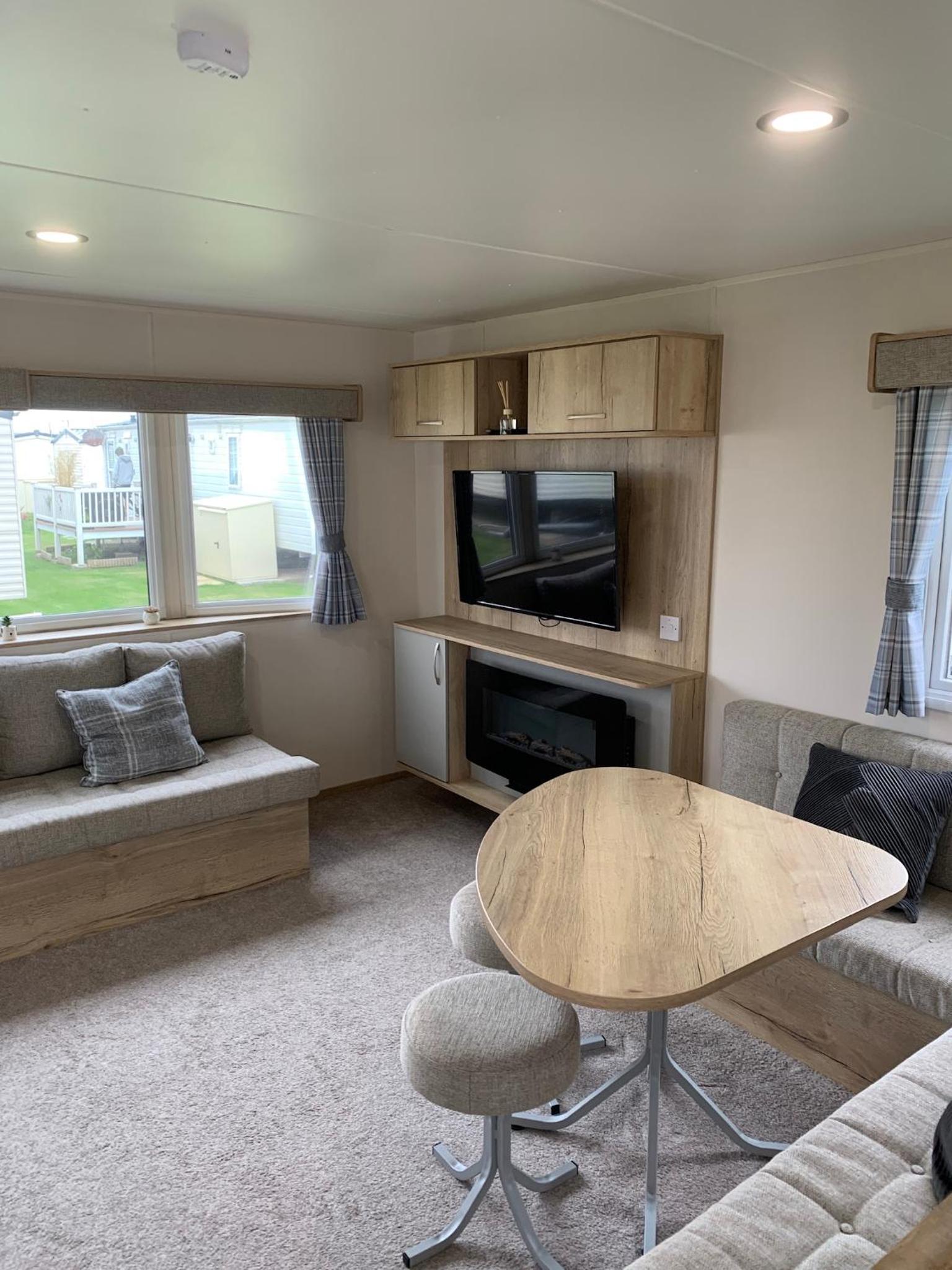 Three-Bedroom Apartment - Photo 18