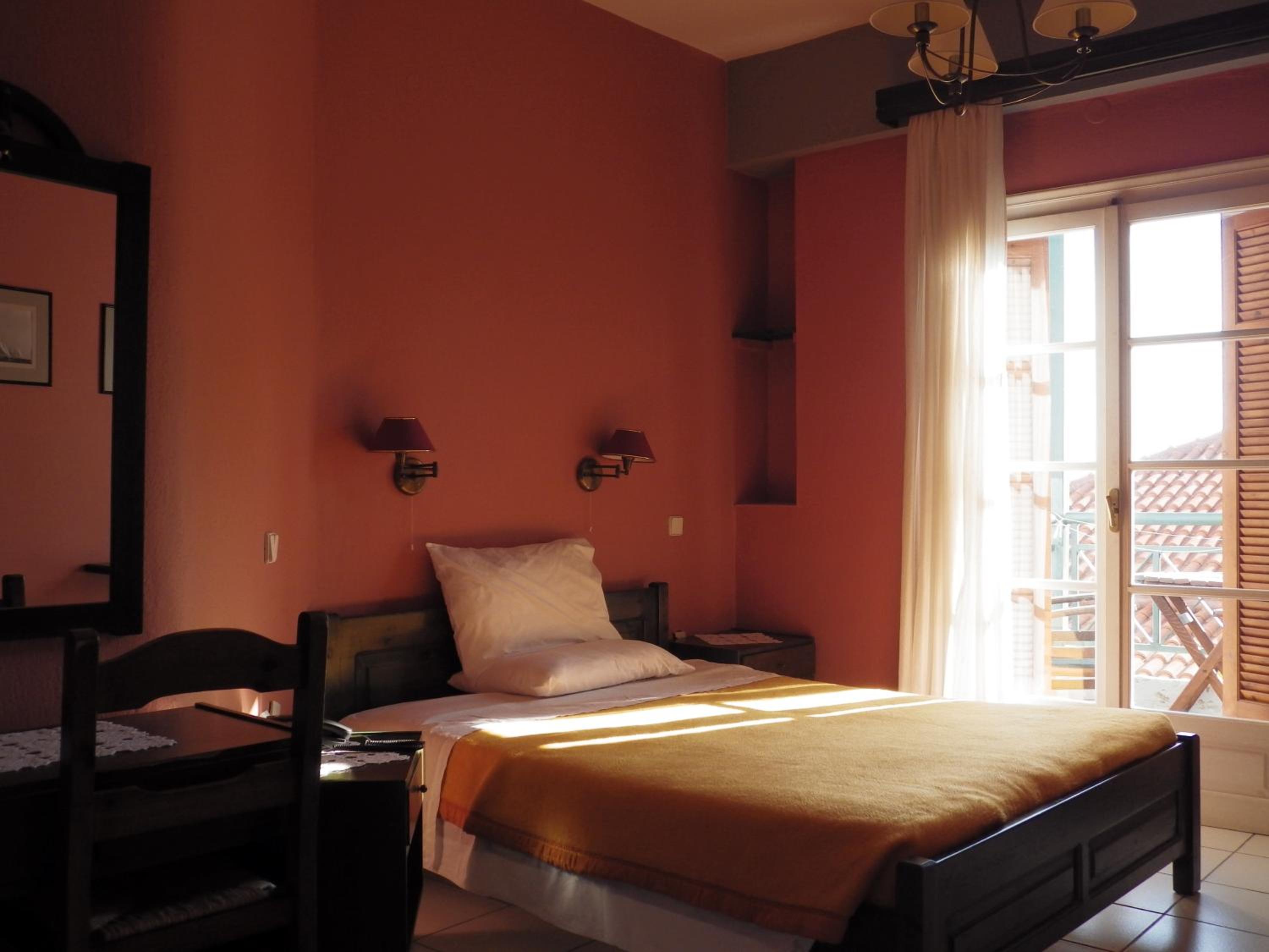 Standard Double or Twin Room photo 1