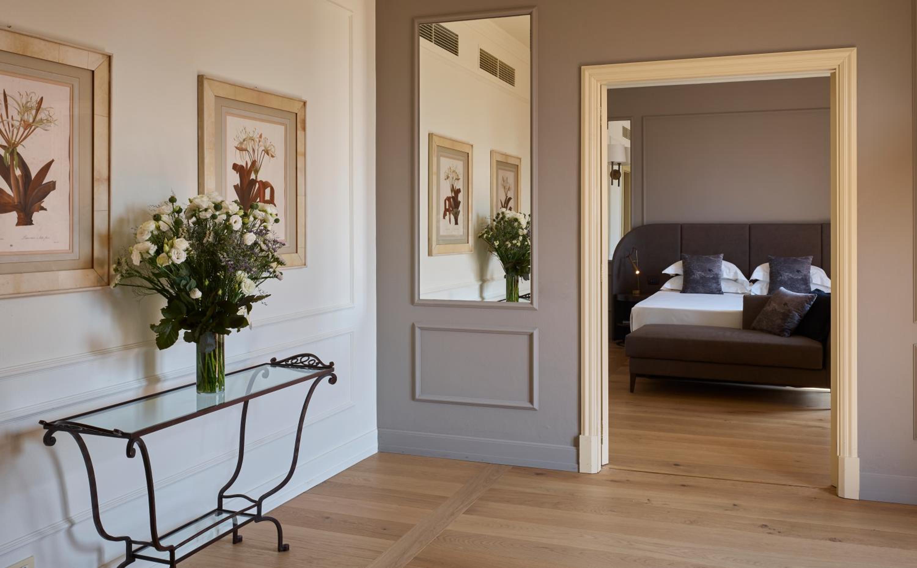 Suite -Valley View