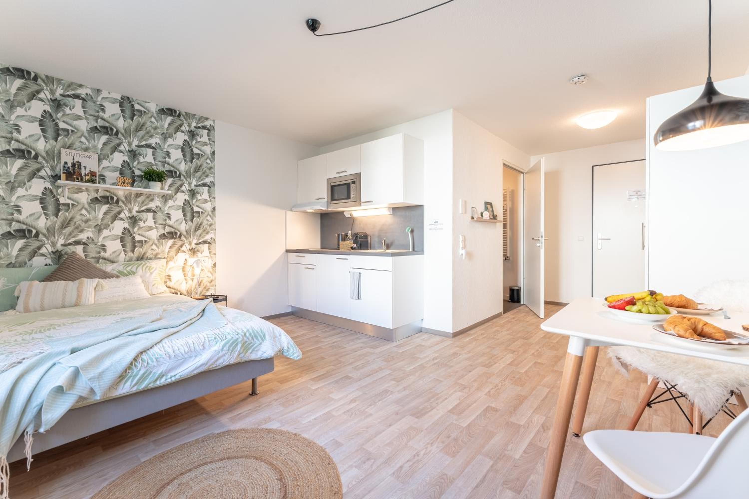 Studio Apartment - Photo 4