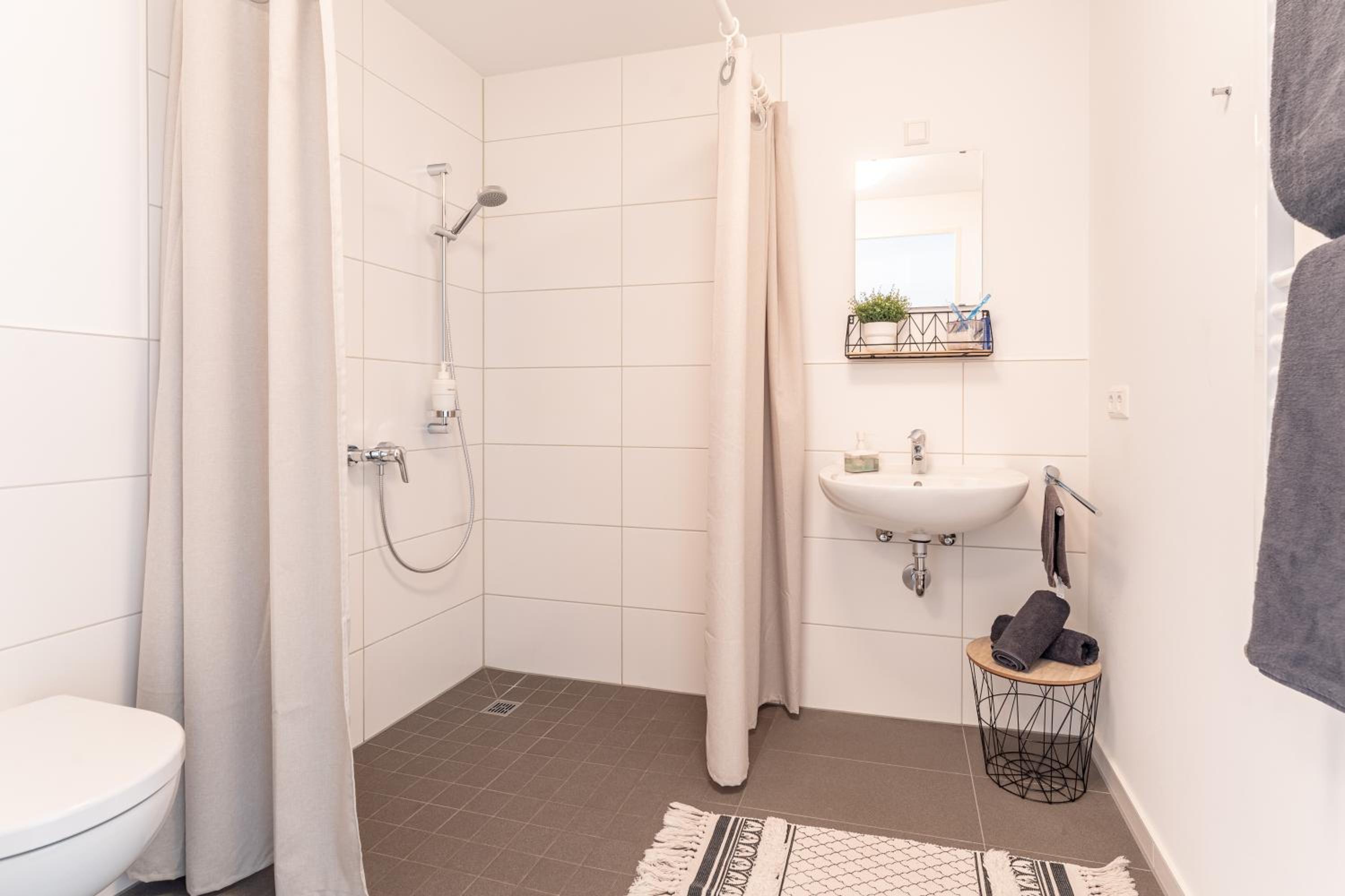 Studio Apartment - Photo 5