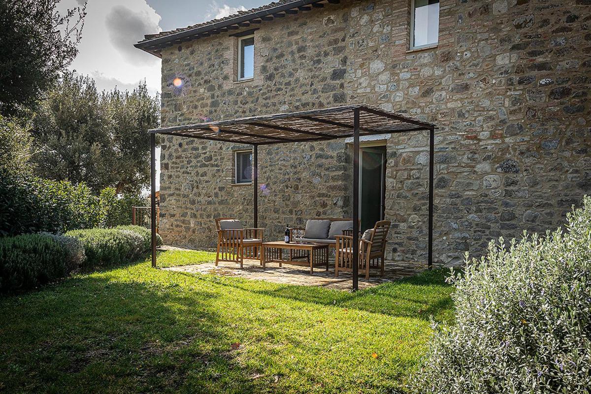 Double Room with Patio - Photo 4