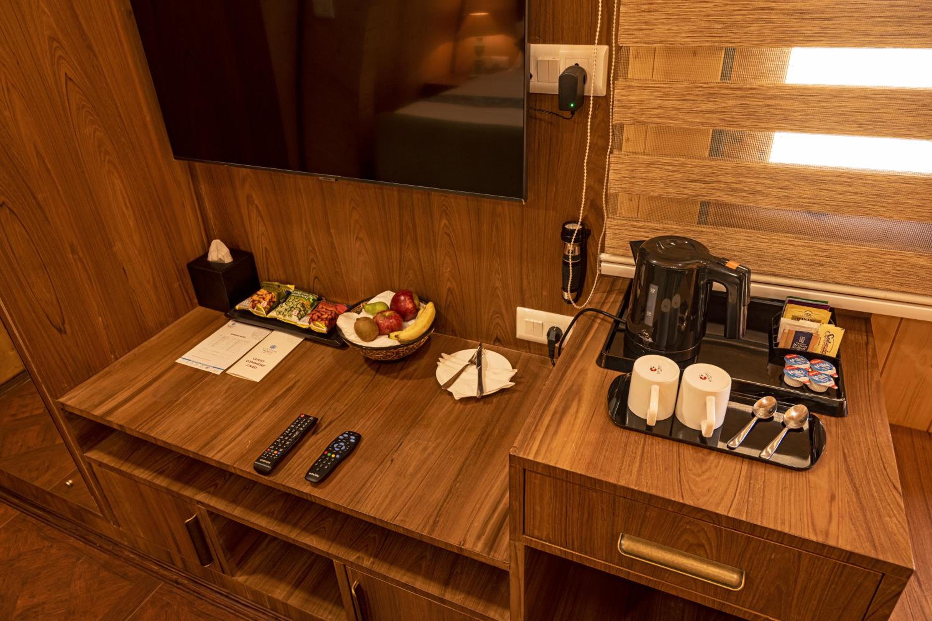 Gondola View Deluxe Room with Complimentary Return Gondola Ride Once Per day - Photo 6