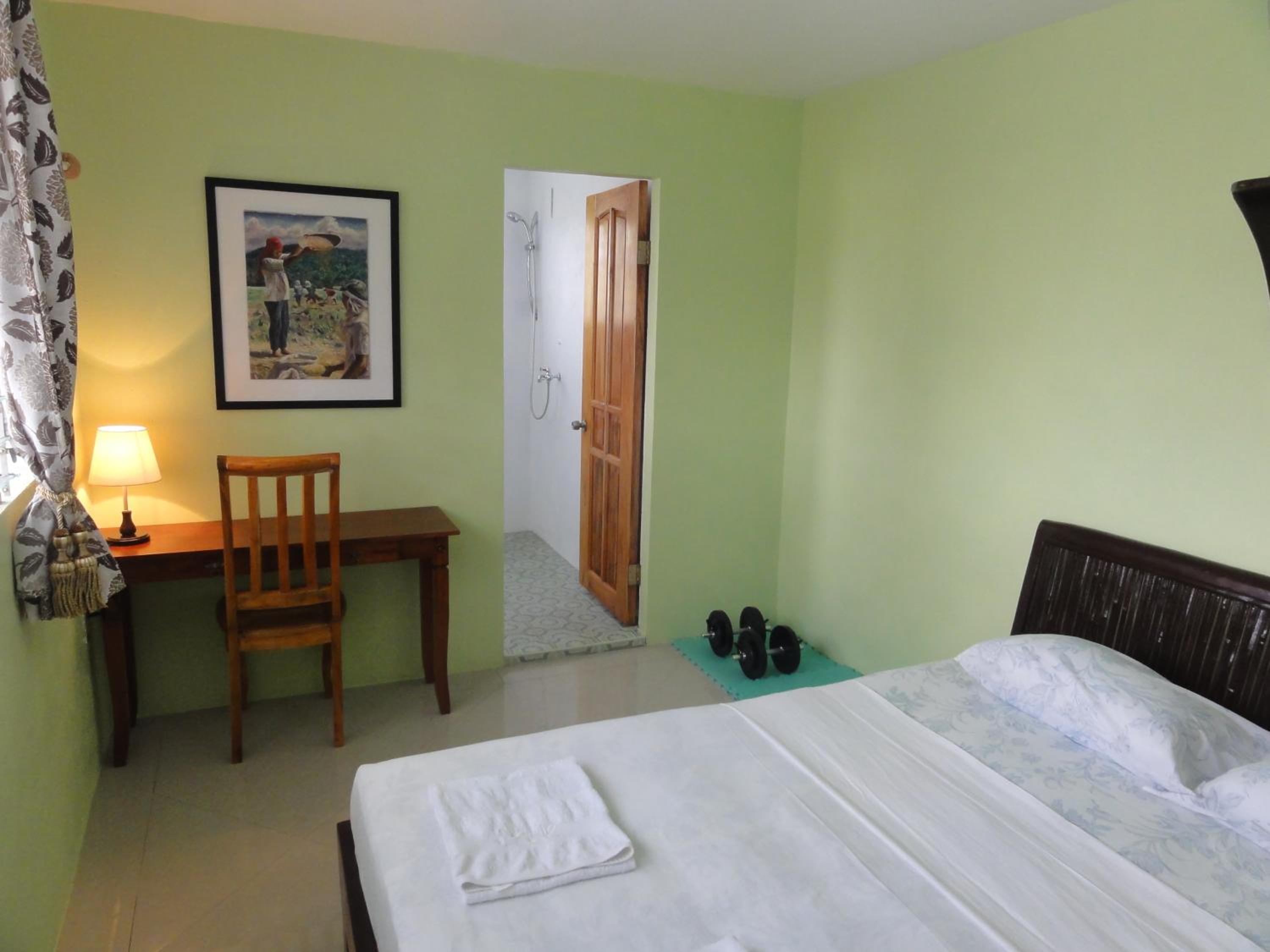 Royal Athletes Room - Photo 3