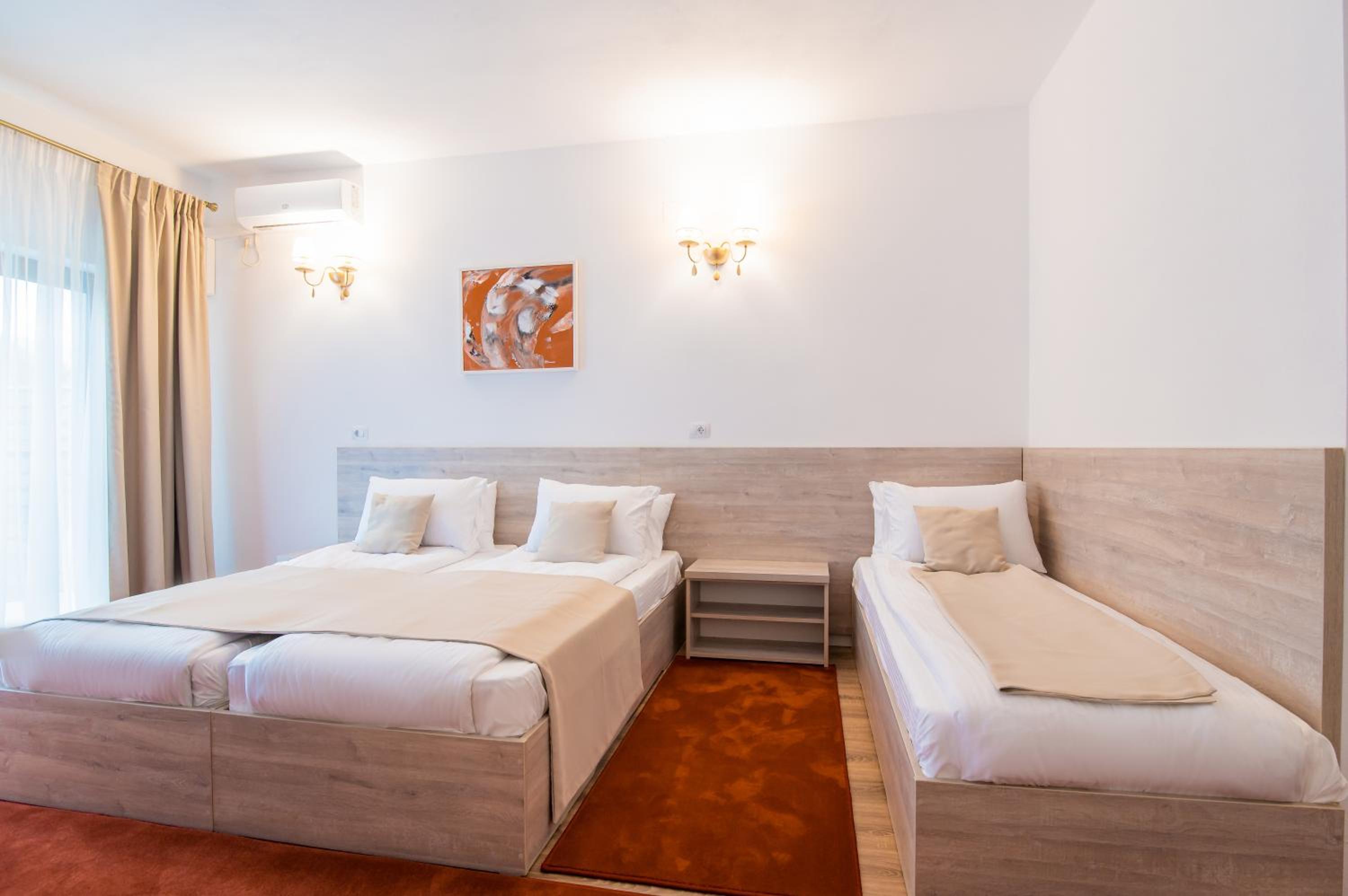 Triple Room with Balcony - Photo 1