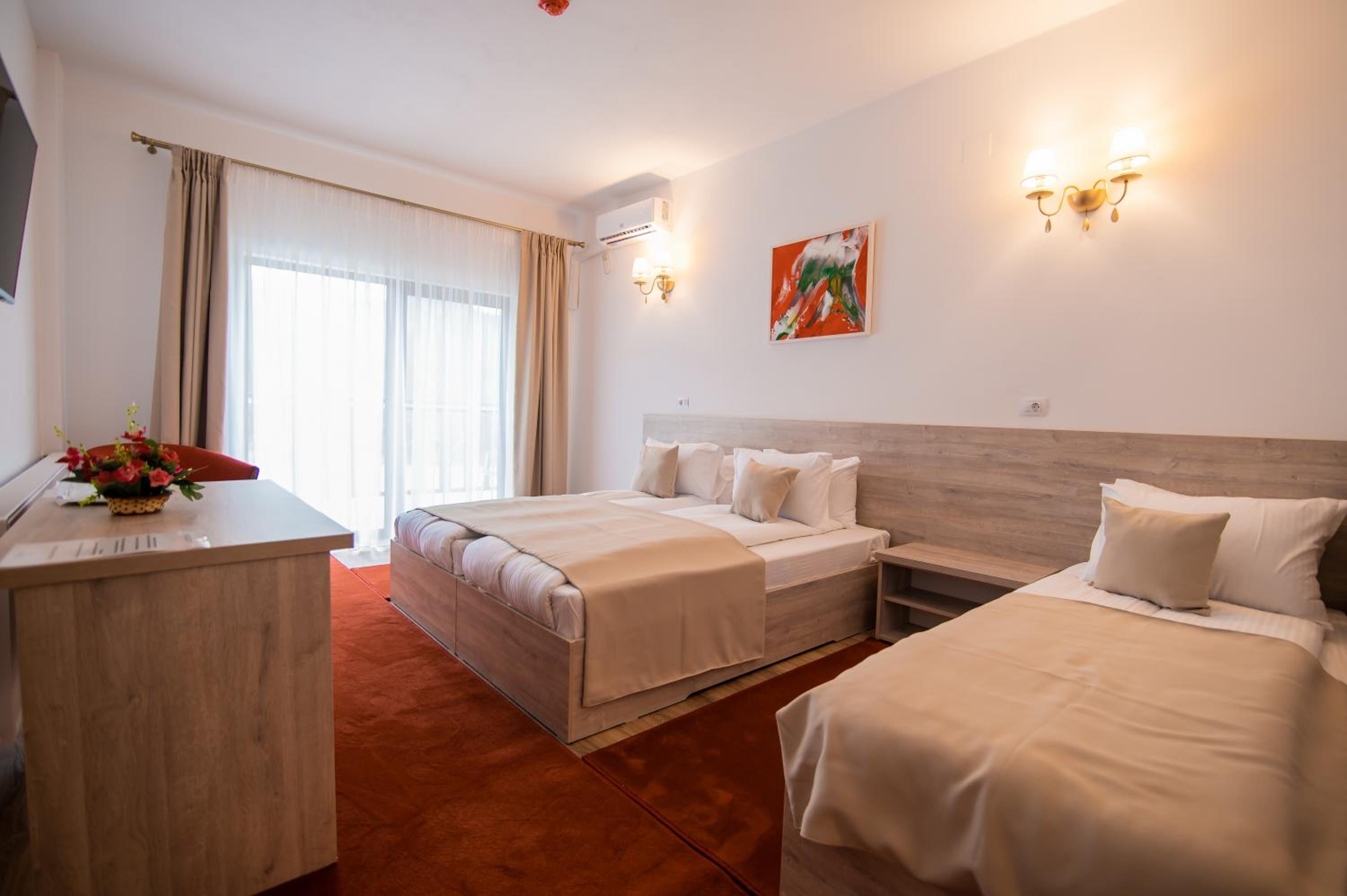 Triple Room with Balcony - Photo 3